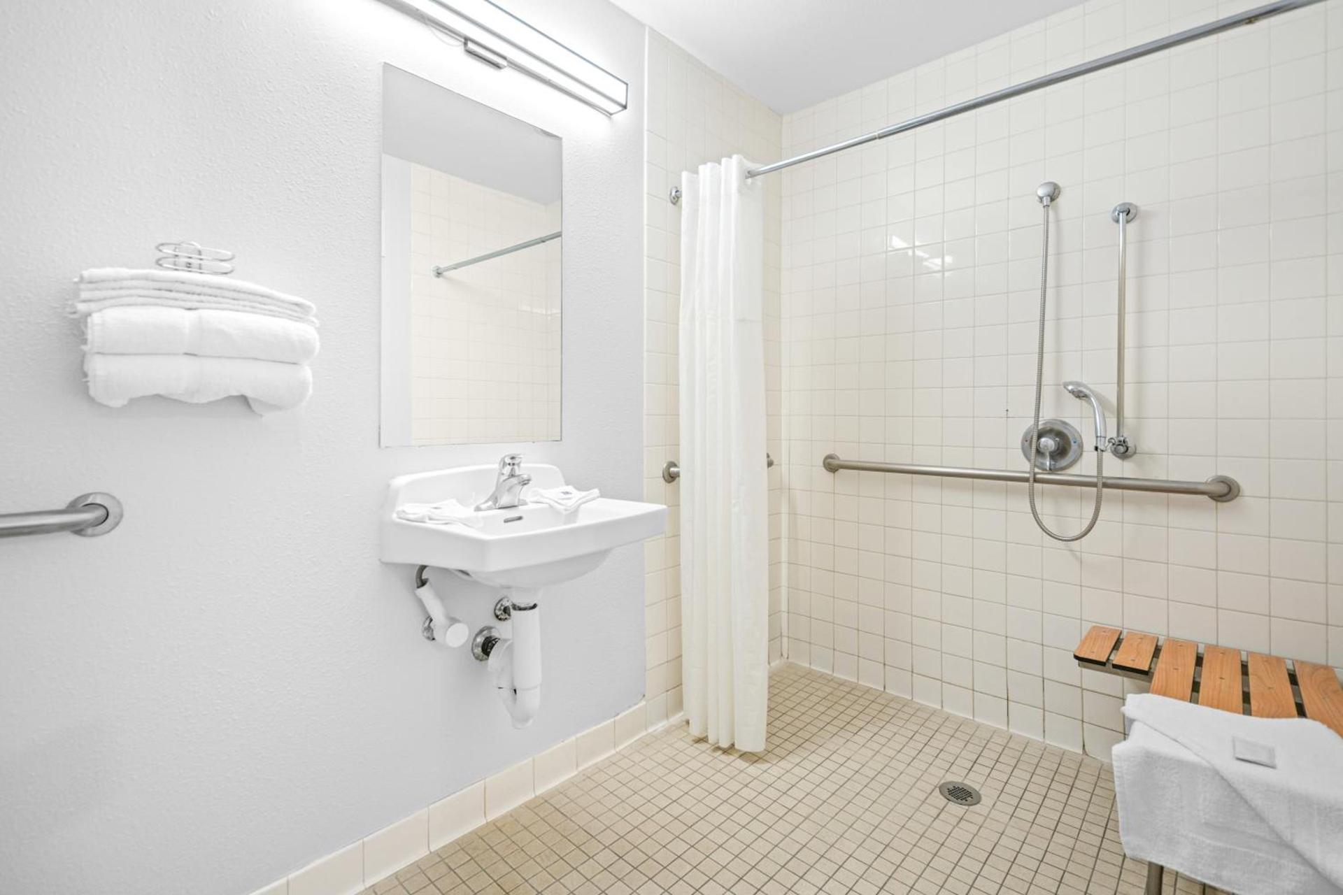 Motel 6-Monterey, CA photo 31