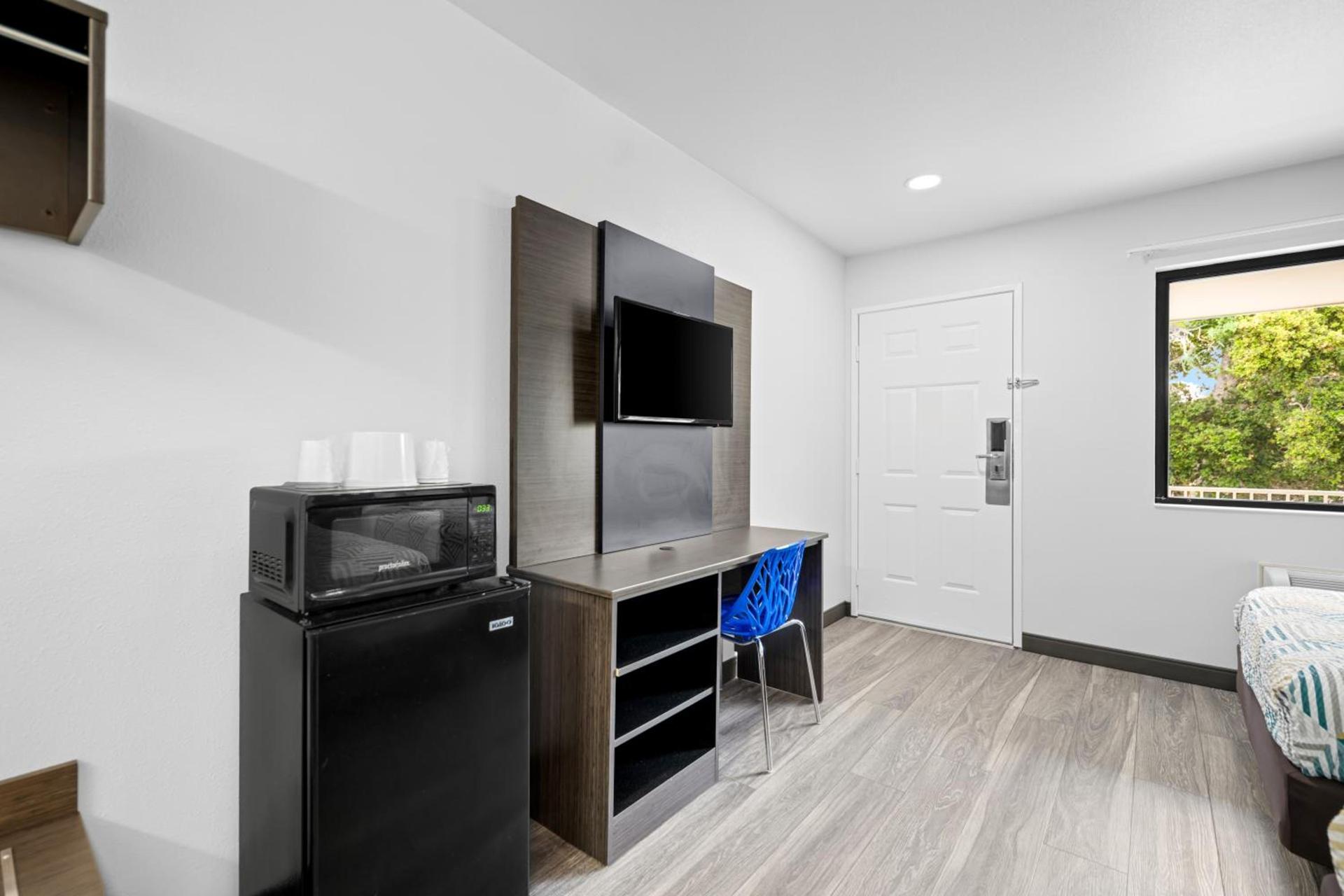 Motel 6-Monterey, CA photo 40