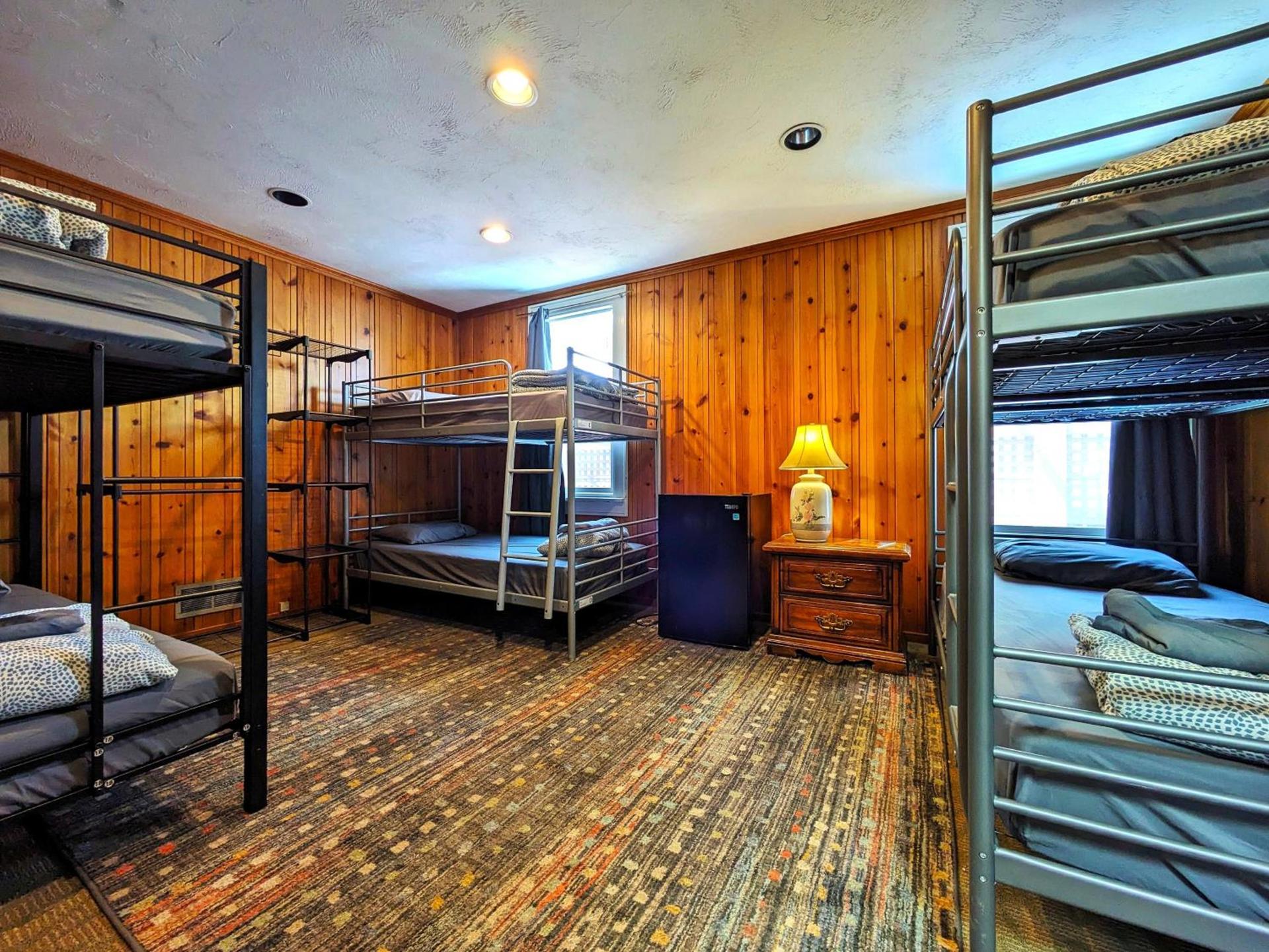 Bunk & Brew Historic Lucas House - Hostel photo 39