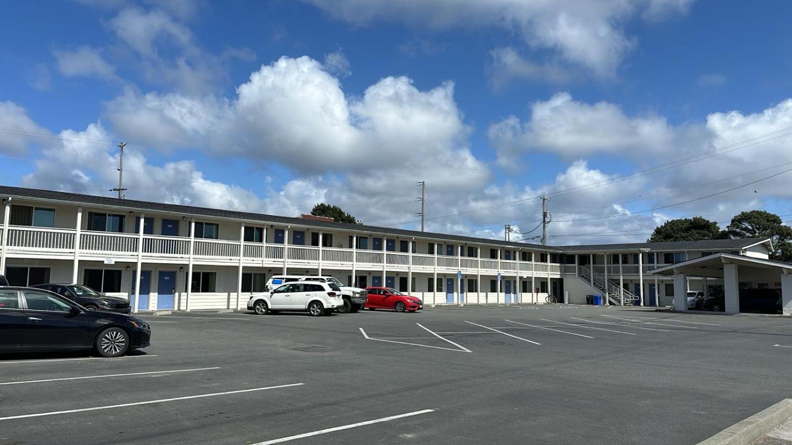 Beachside Inn photo 2