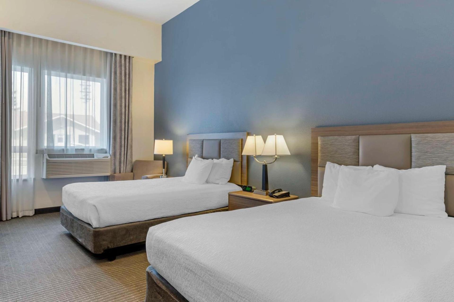 Best Western Plus Peppertree Nampa Civic Center Inn photo 4
