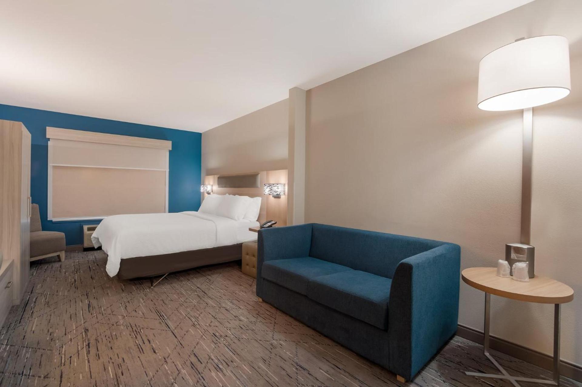 Holiday Inn Express & Suites Lexington by IHG photo 28