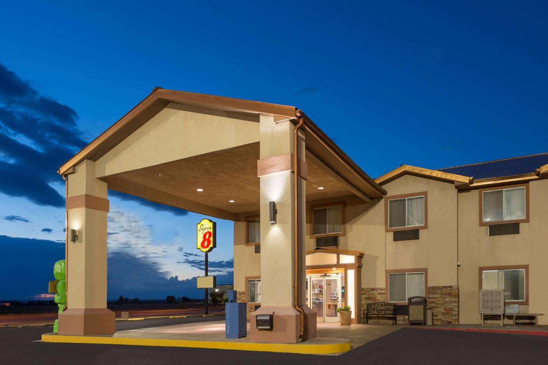 Super 8 by Wyndham Roswell photo 5