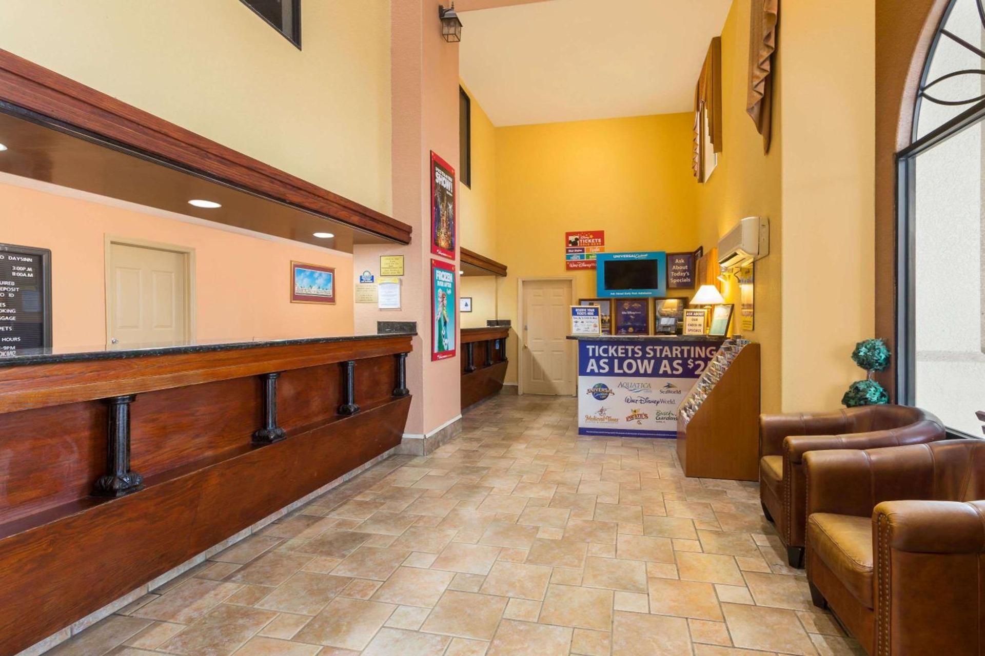Howard Johnson by Wyndham Orlando-International Drive photo 21