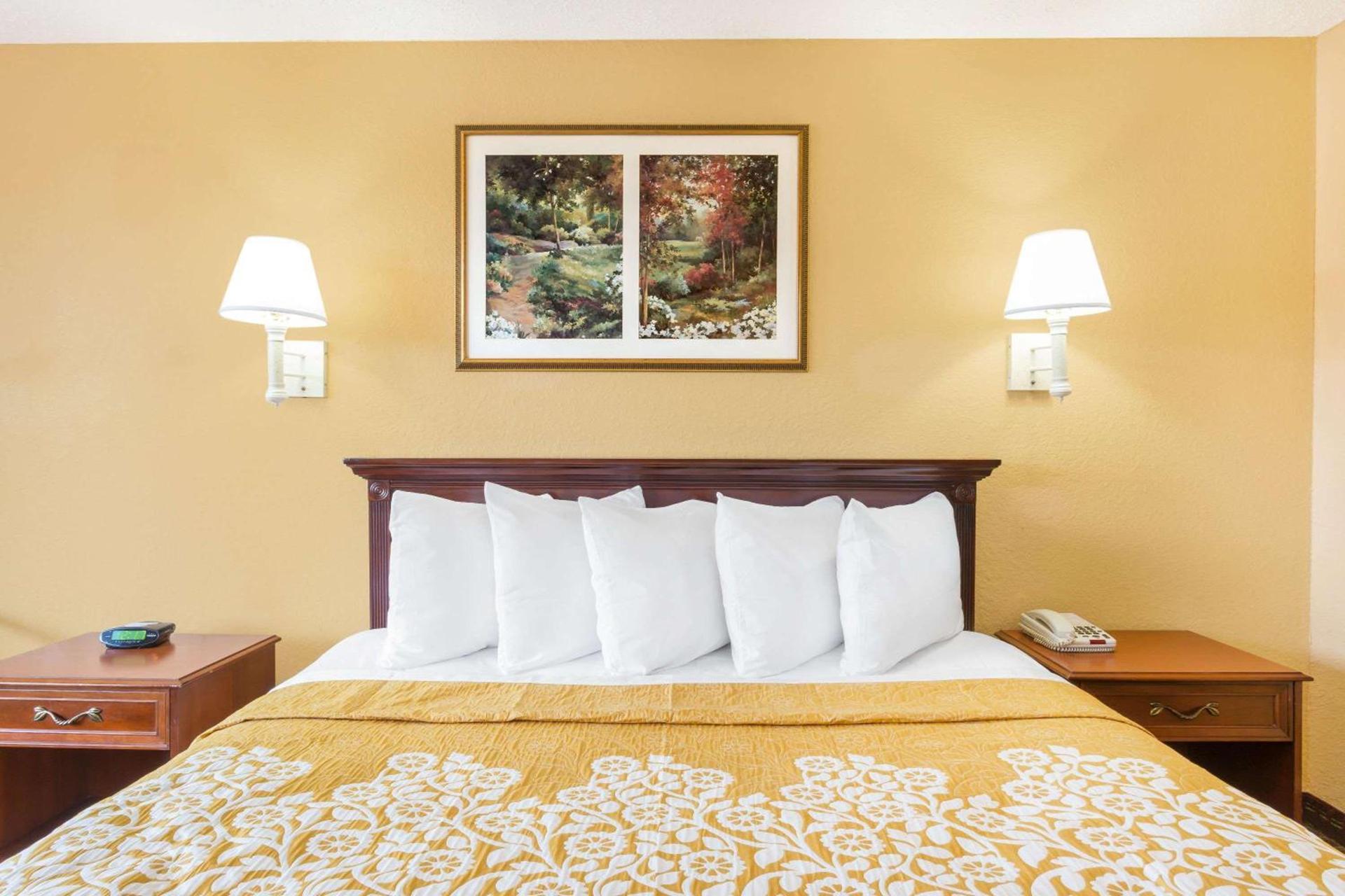 Howard Johnson by Wyndham Orlando-International Drive photo 27