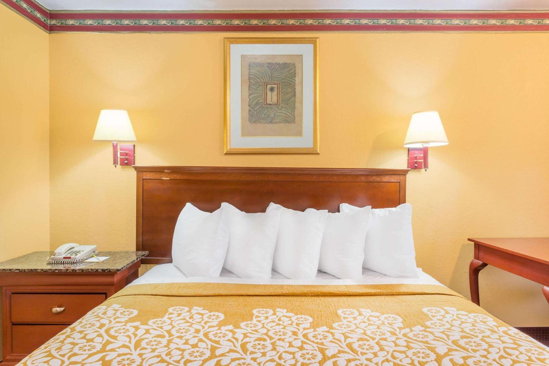 Howard Johnson by Wyndham Orlando-International Drive photo 30