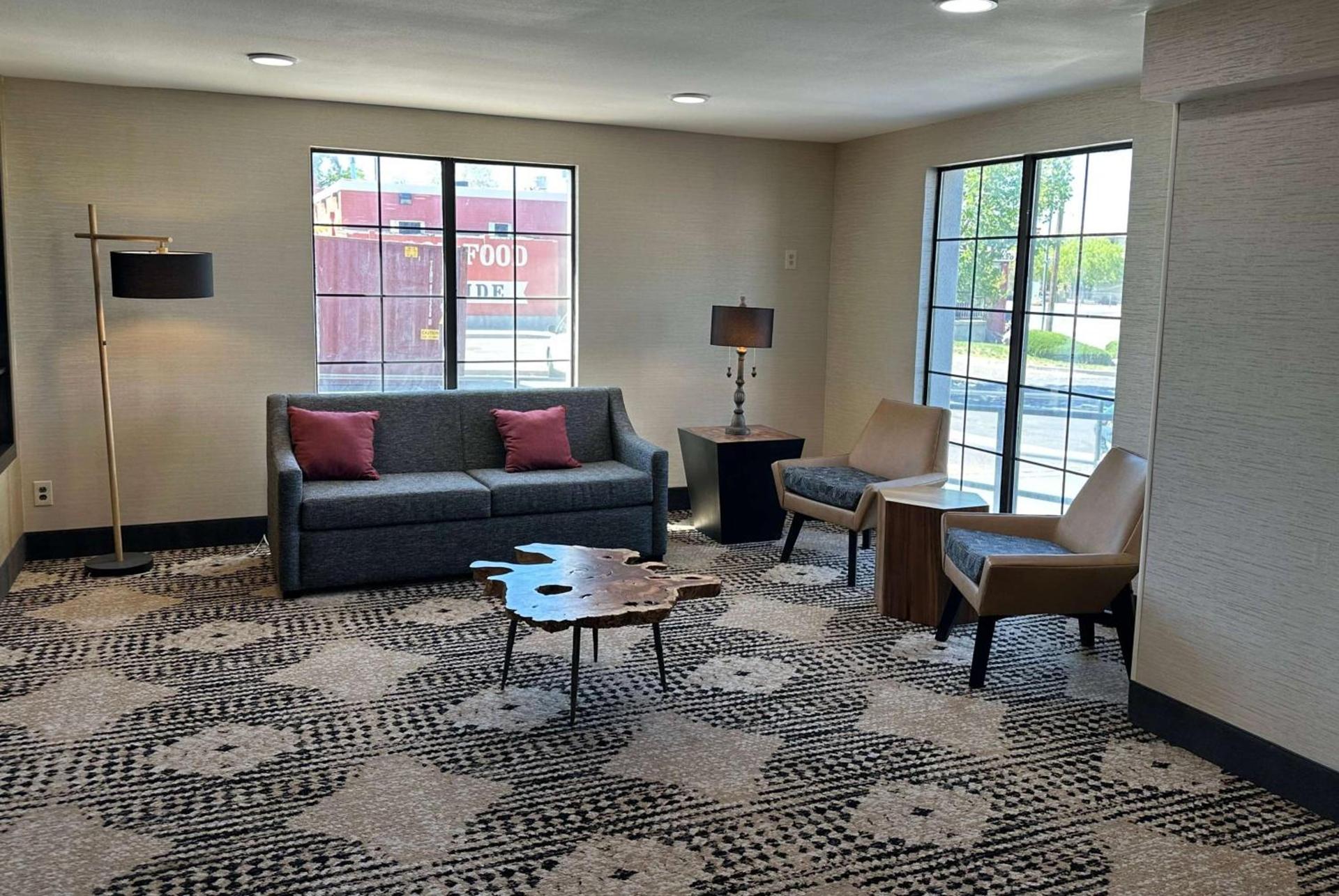 La Quinta Inn by Wyndham Albuquerque Airport photo 36