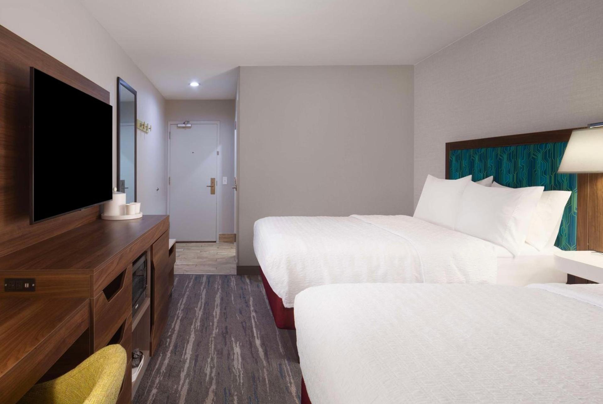 Hampton Inn Athens photo 18