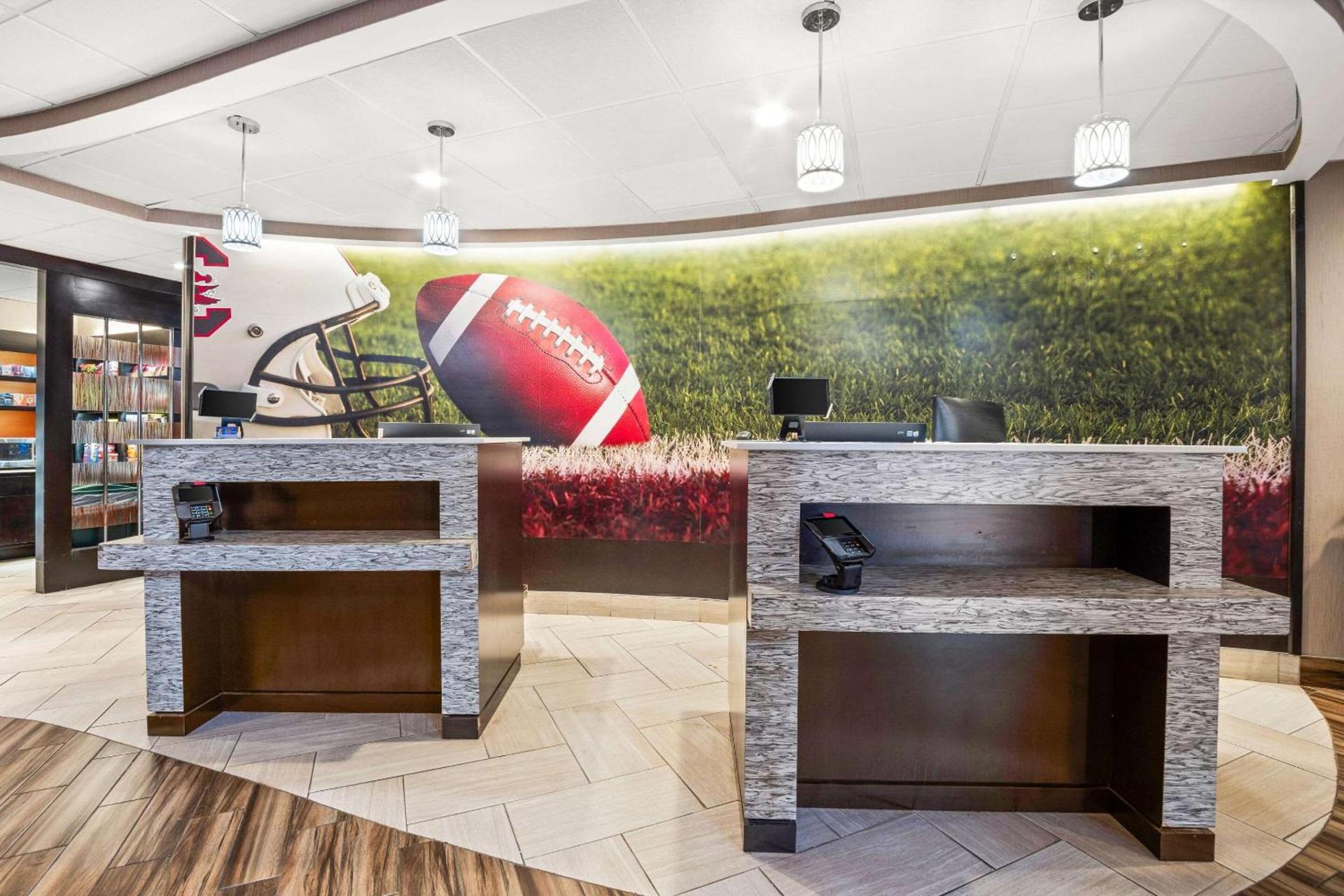 Comfort Suites Columbia at Harbison photo 3