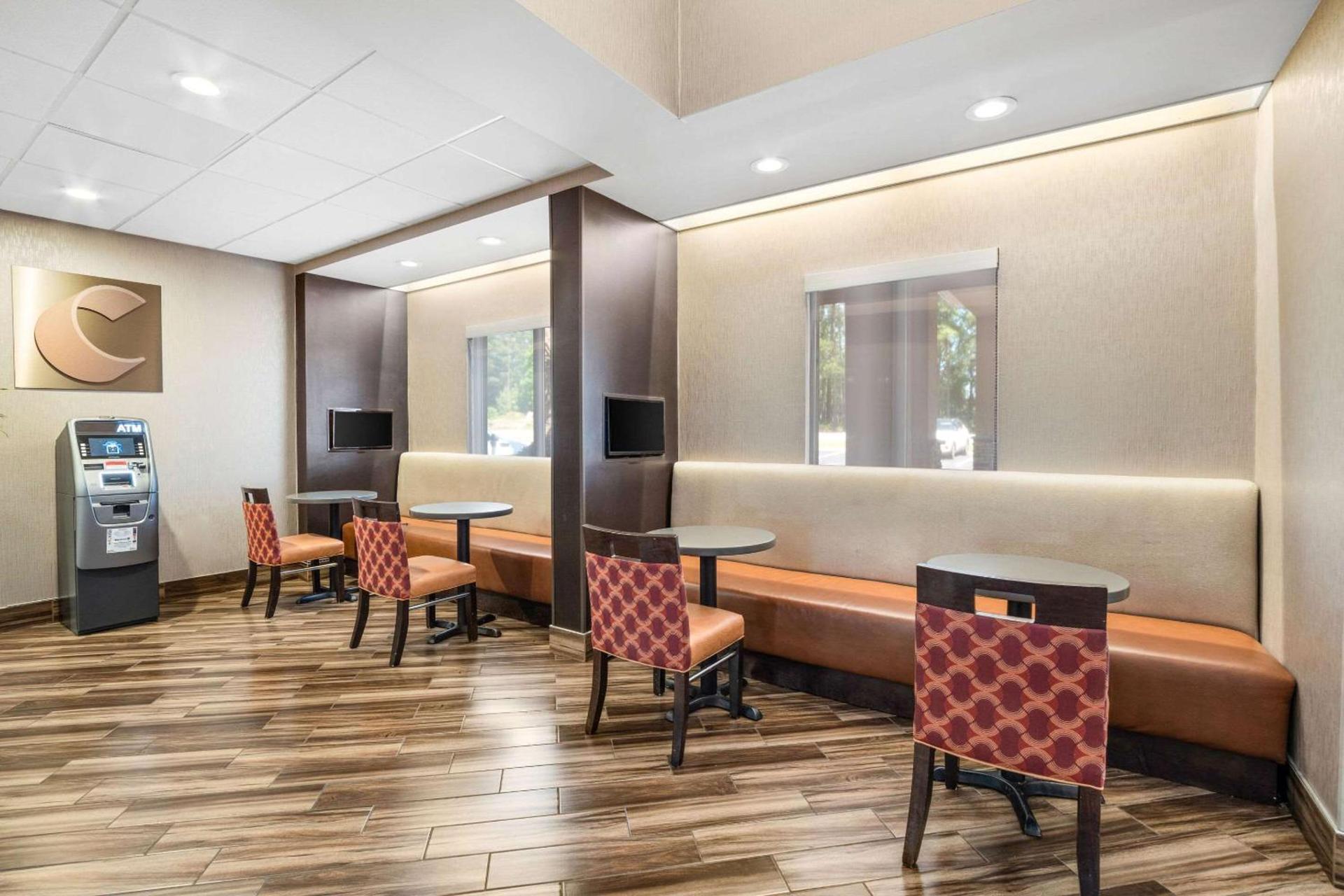 Comfort Suites Columbia at Harbison photo 4