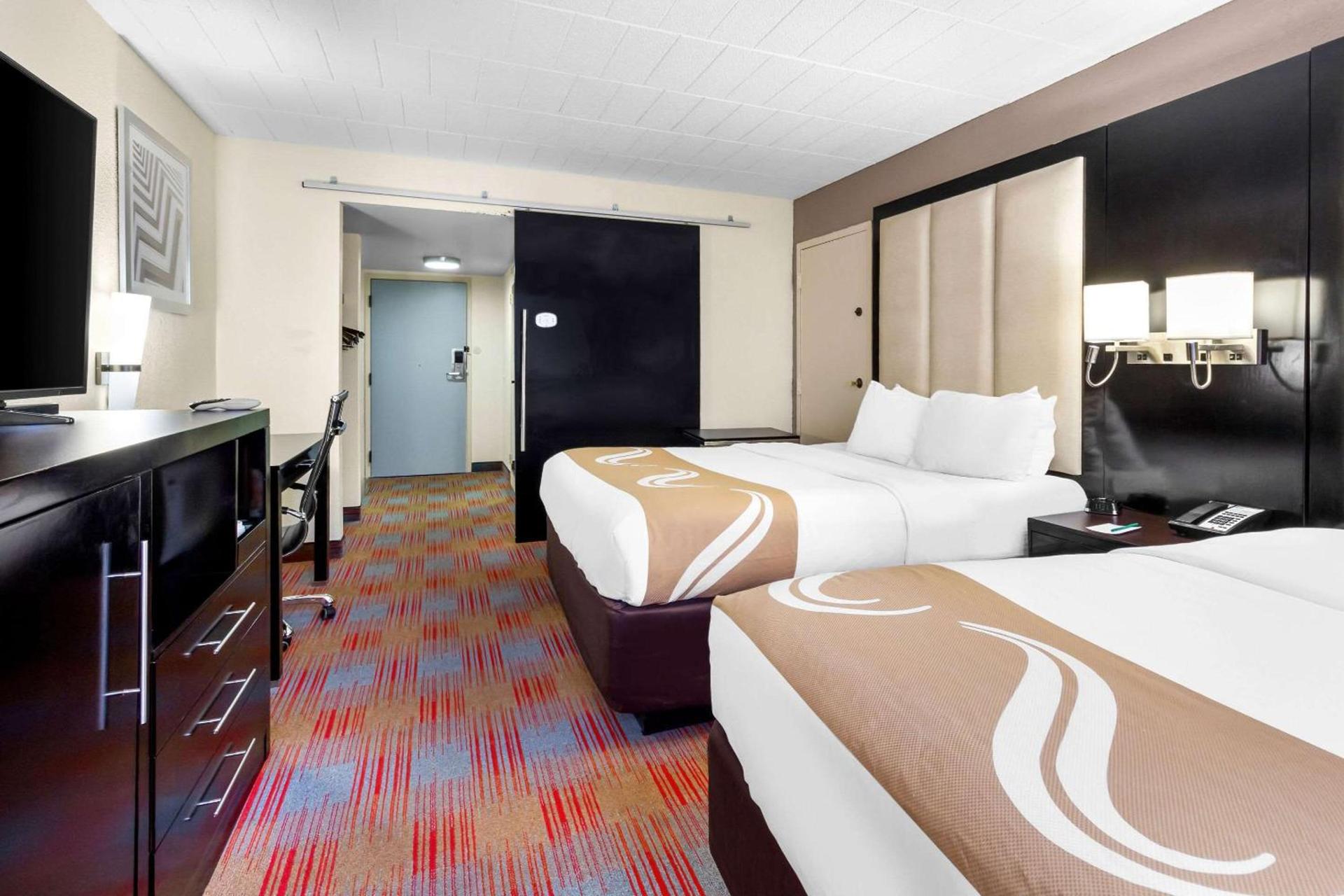 Quality Inn & Suites Altoona photo 2