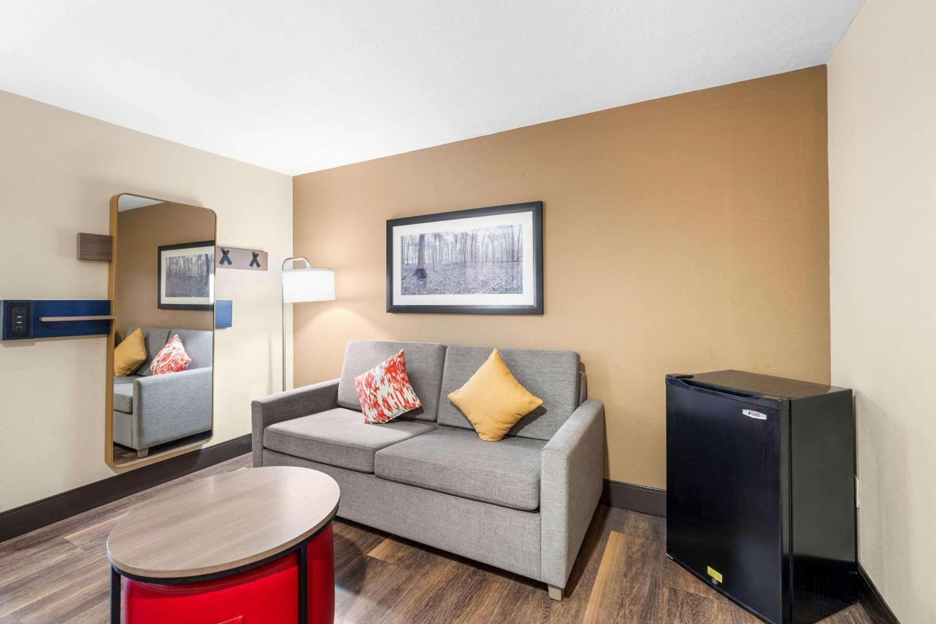 Comfort Suites Columbia at Harbison photo 22