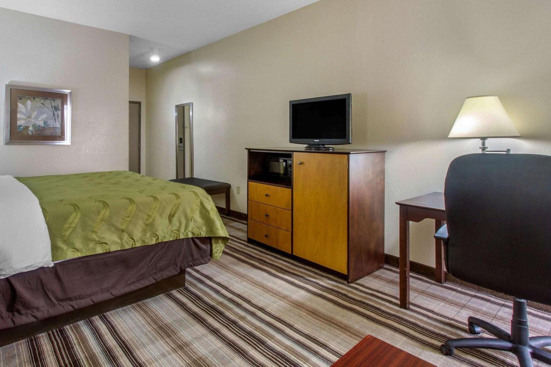 Quality Inn Bulls Gap photo 13