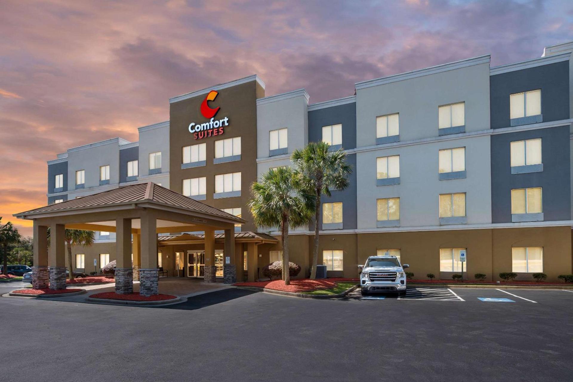 Comfort Suites Columbia at Harbison photo 31