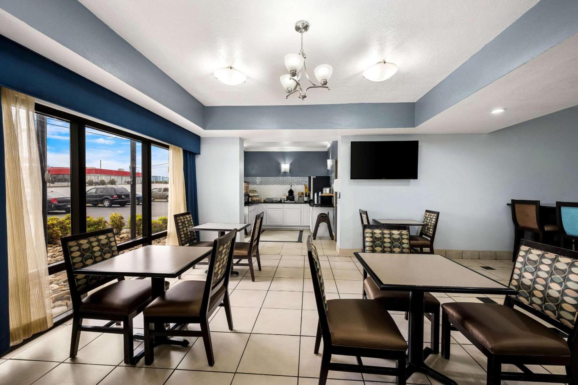 Quality Inn Bulls Gap photo 25
