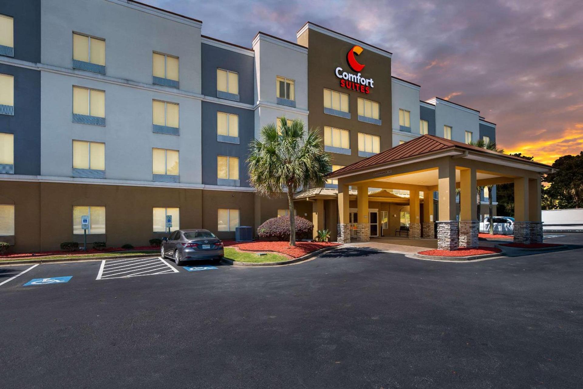 Comfort Suites Columbia at Harbison photo 33