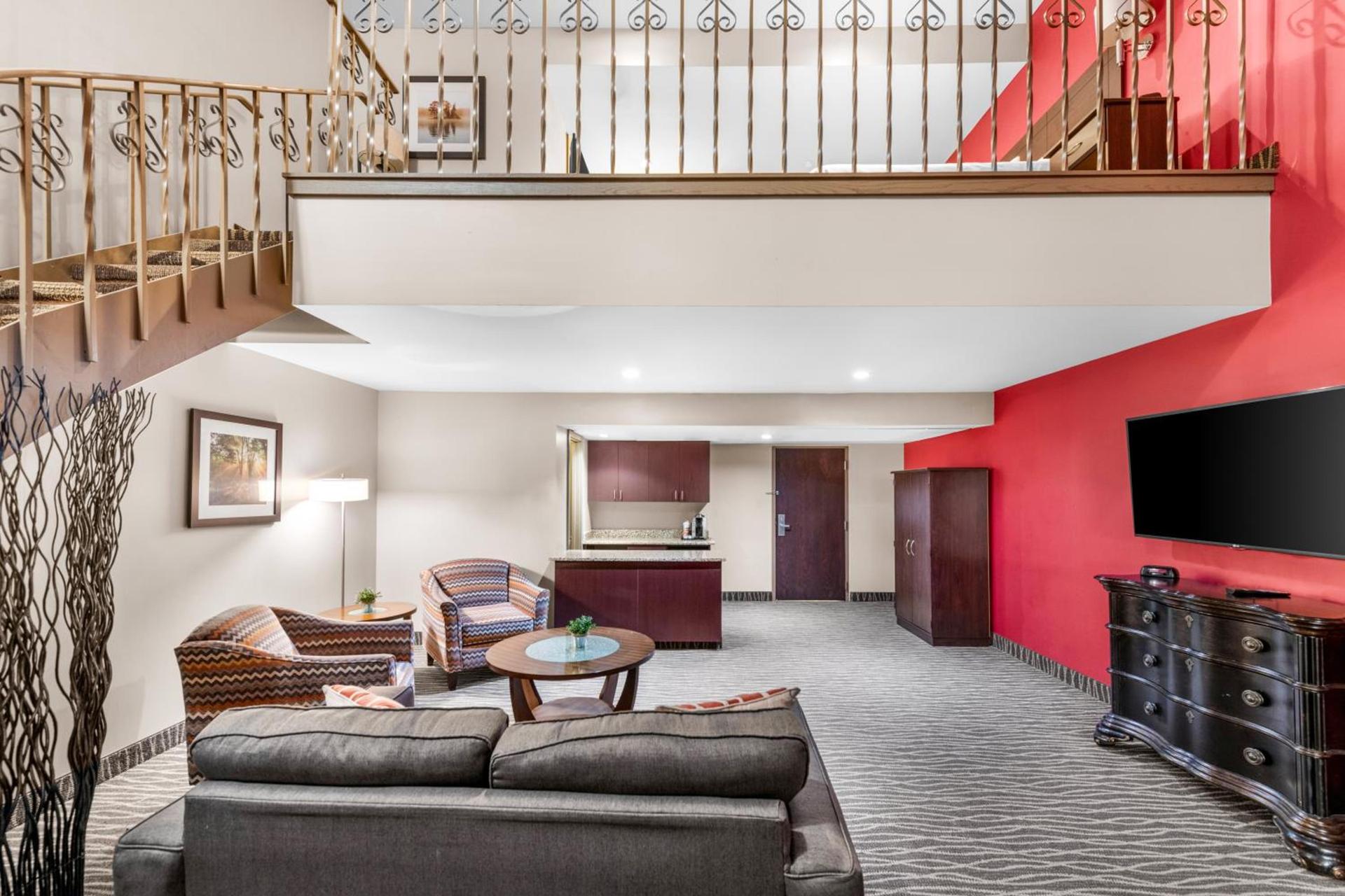 Quality Inn & Suites Columbus photo 67
