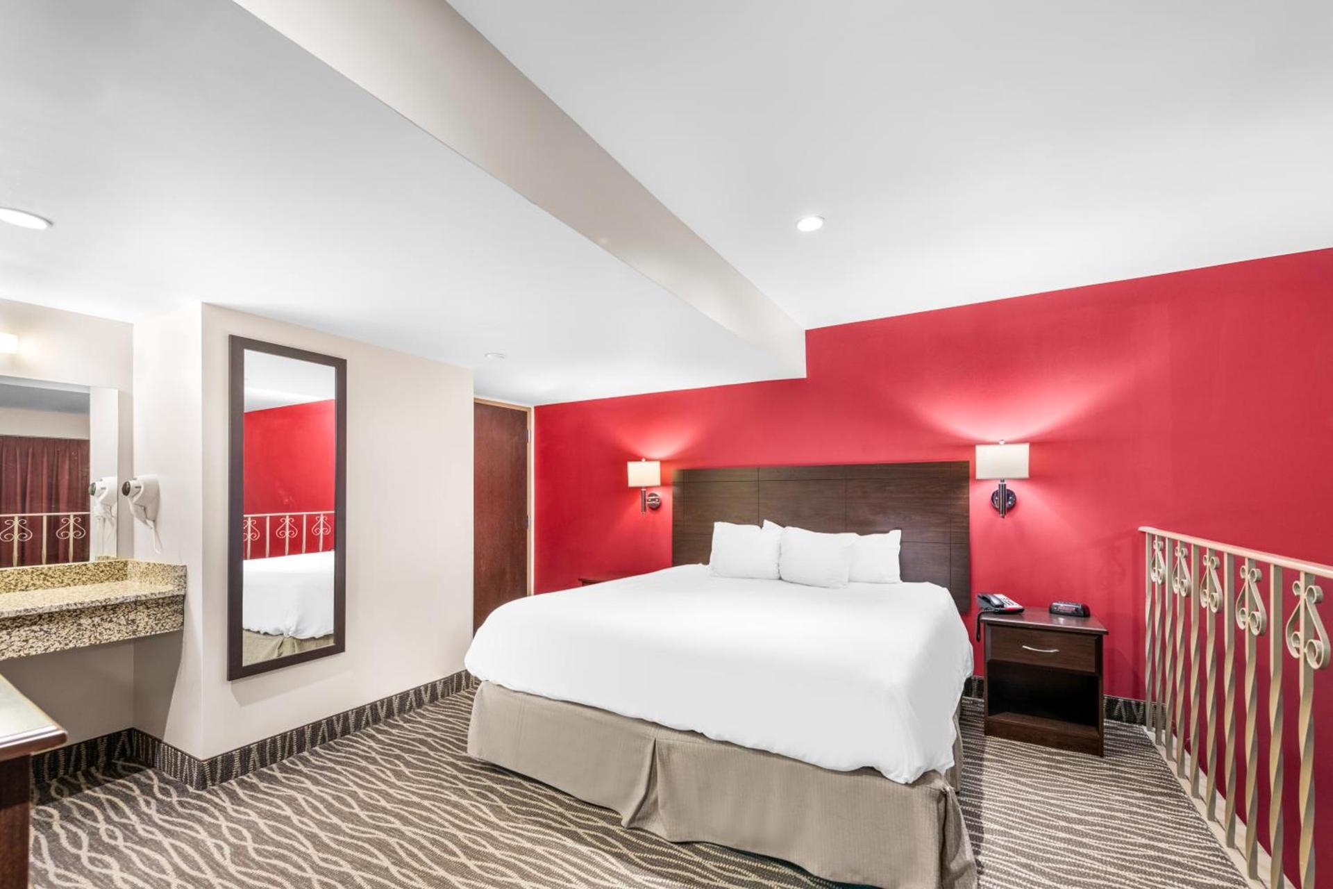 Quality Inn & Suites Columbus photo 66