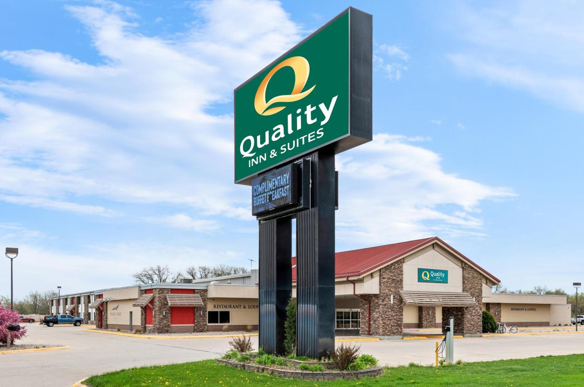 Quality Inn & Suites Columbus photo 45