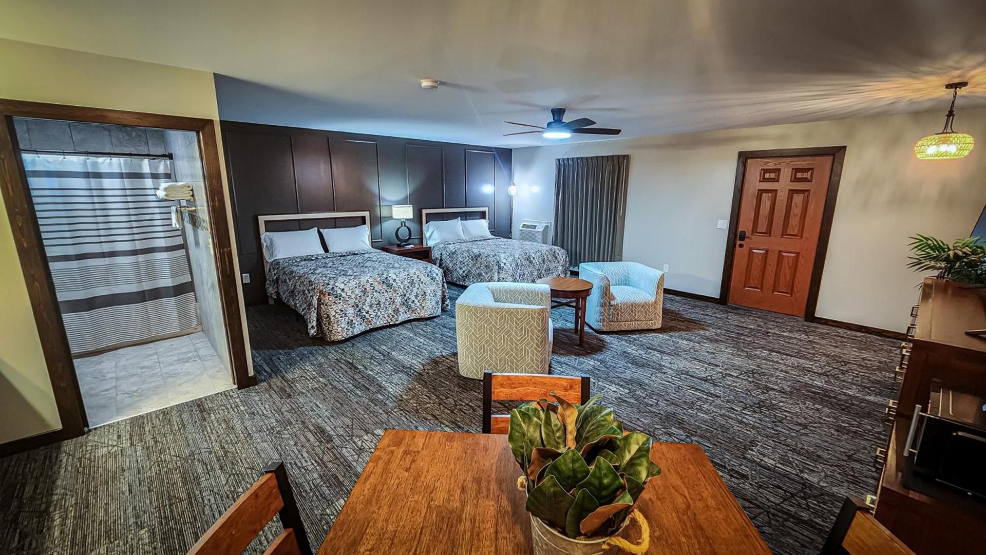 Benton Motel photo 18