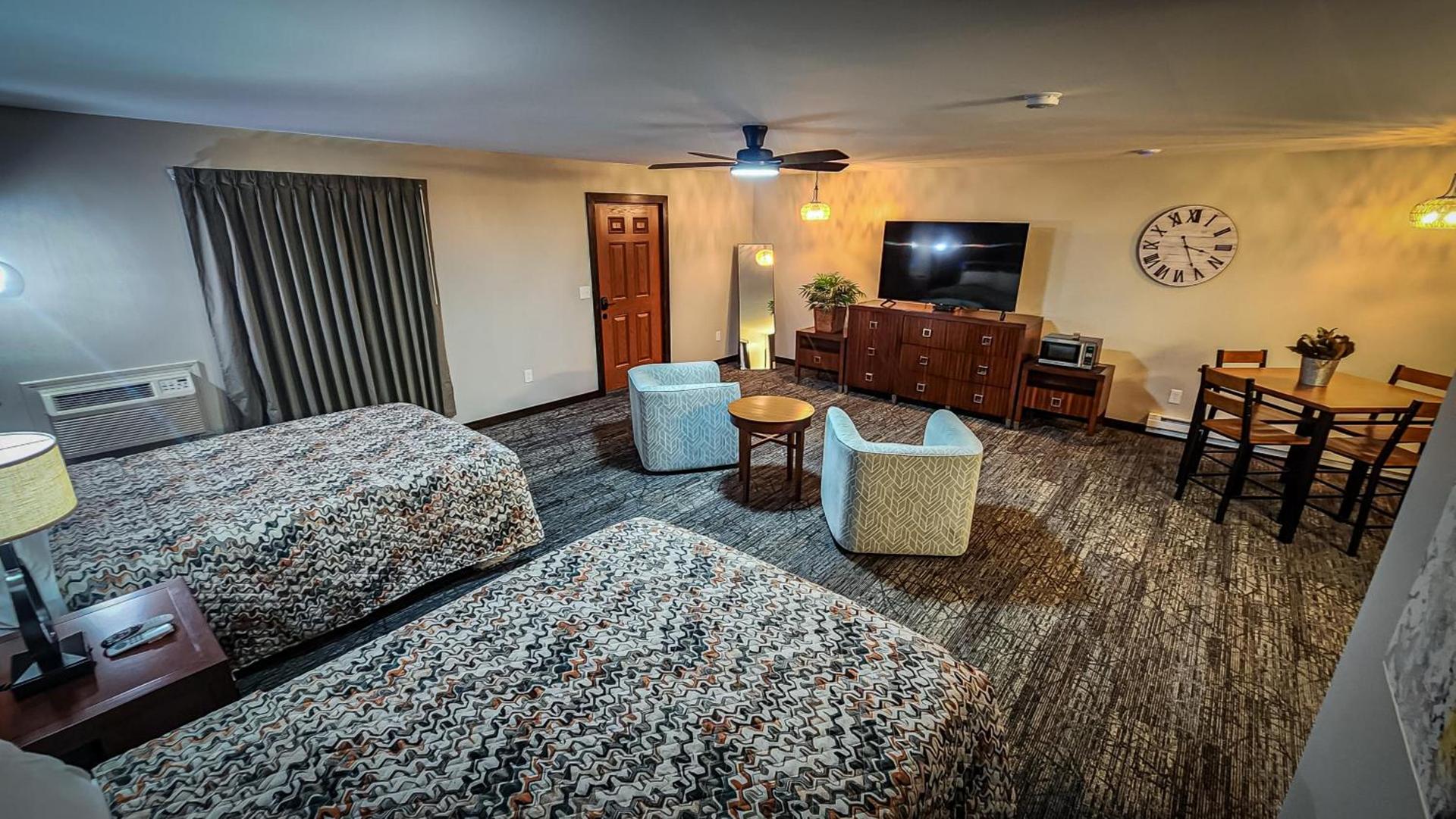 Benton Motel photo 17