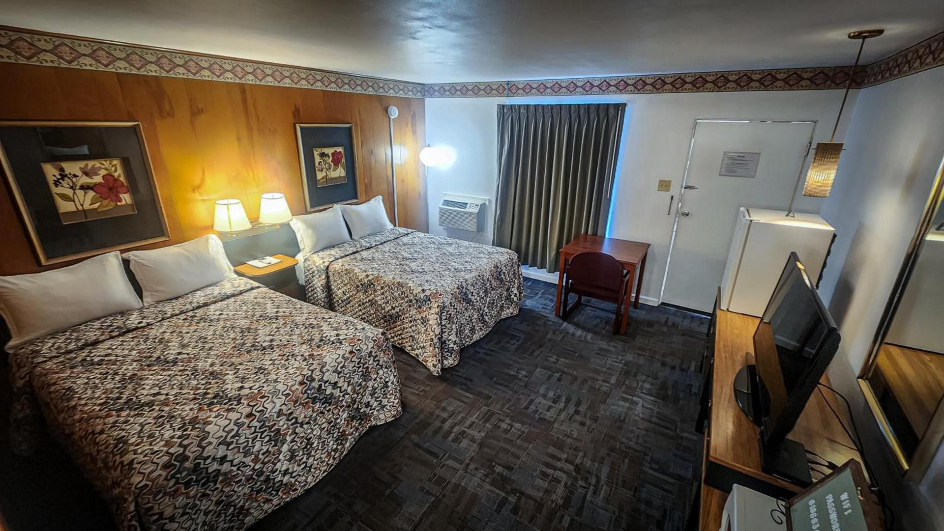 Benton Motel photo 36