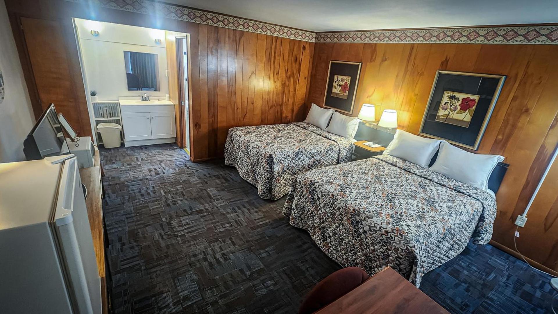 Benton Motel photo 39