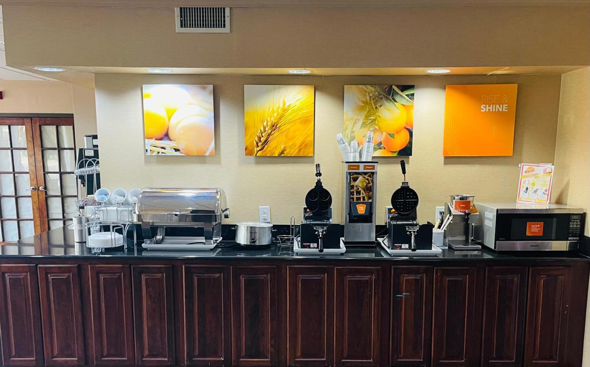 Ardmore Inn & Suites Ardmore photo 38