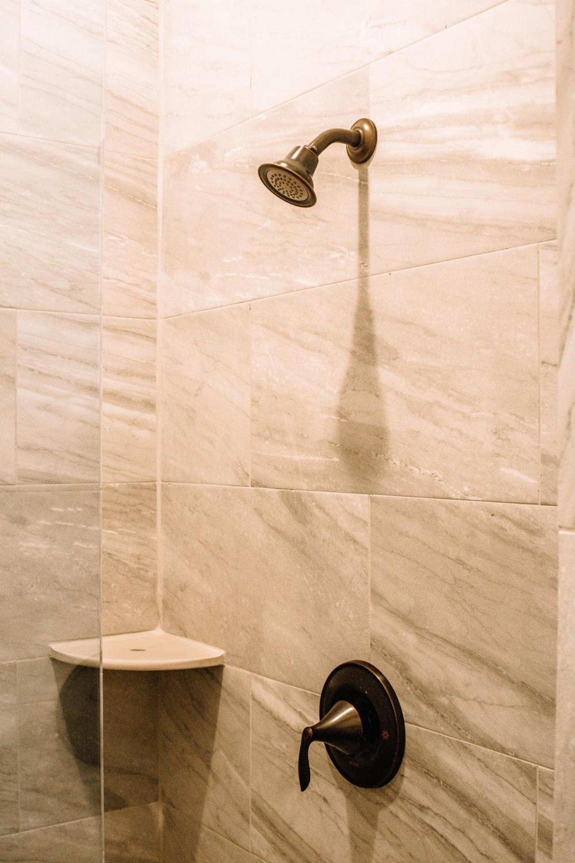 Pendleton Pointe photo 54