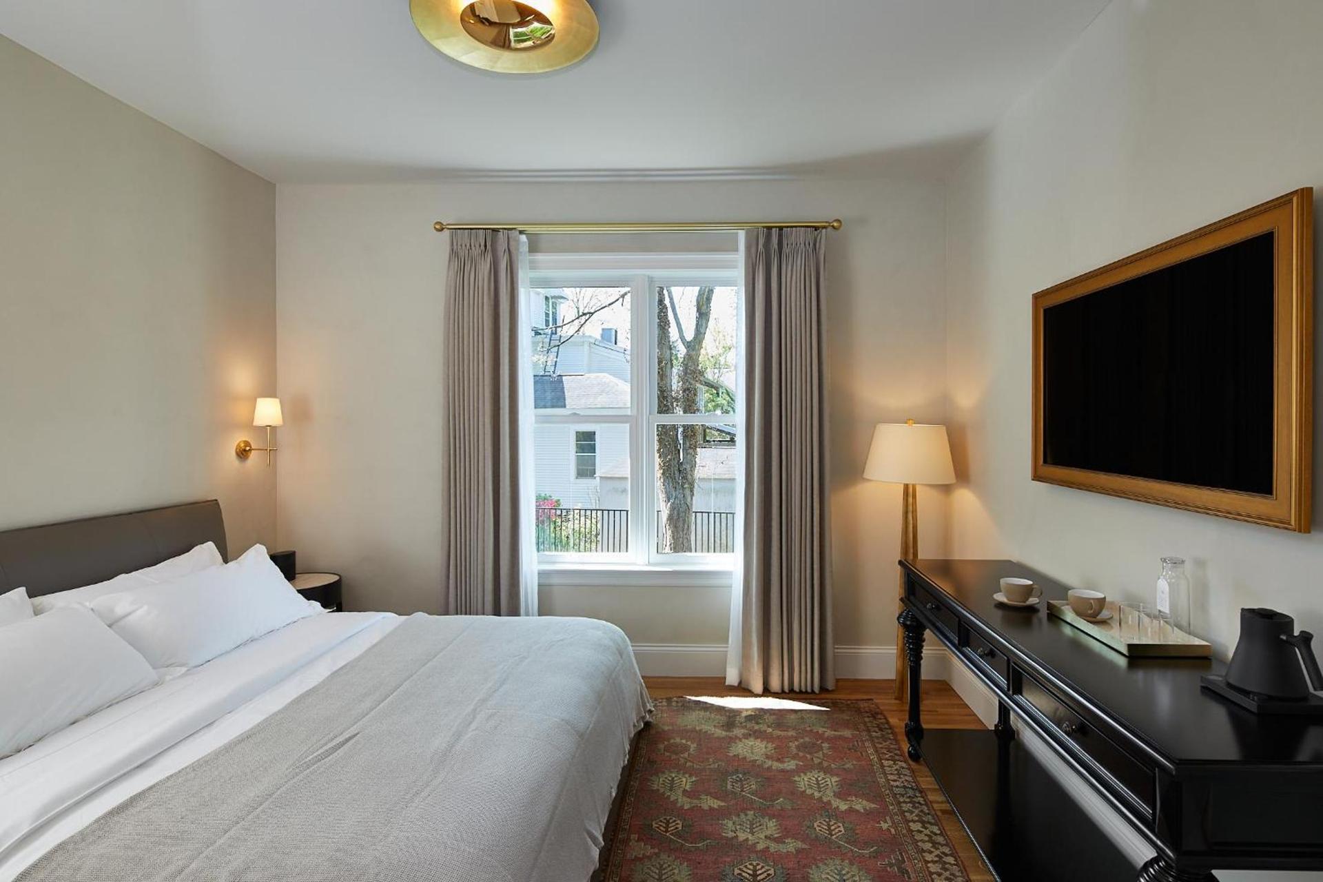 Heights House Hotel photo 6