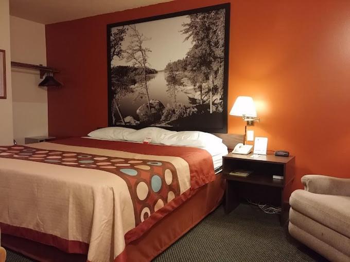 Iron Mountain Inn & Suites MI US 2 photo 13
