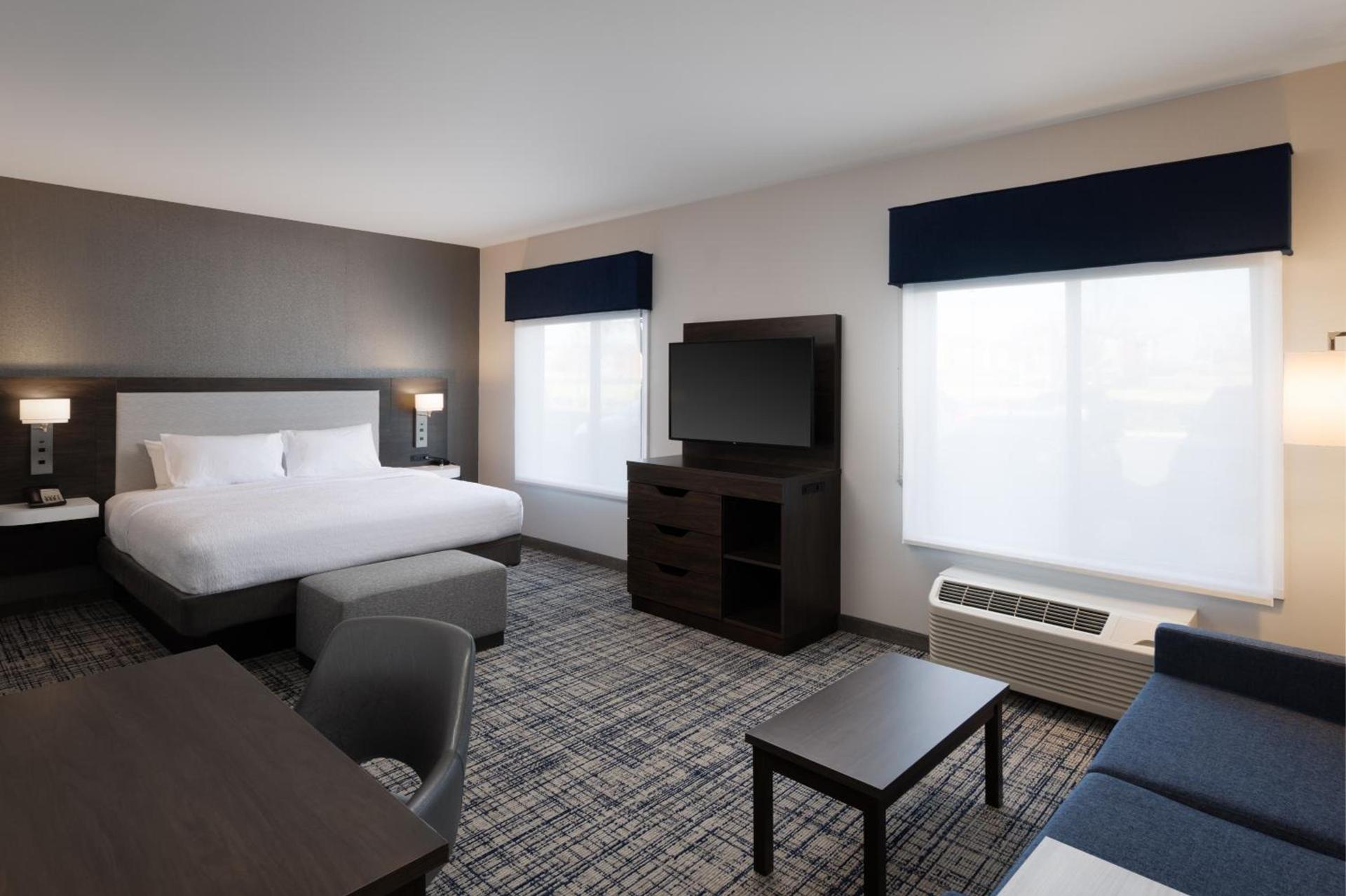 Hampton Inn & Suites Manteca photo 77