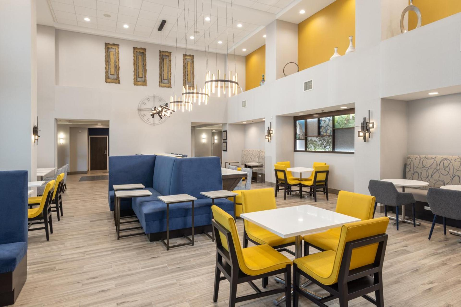 Hampton Inn & Suites Manteca photo 58