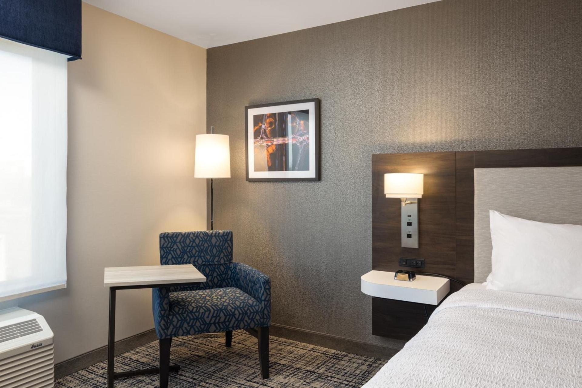 Hampton Inn & Suites Manteca photo 84