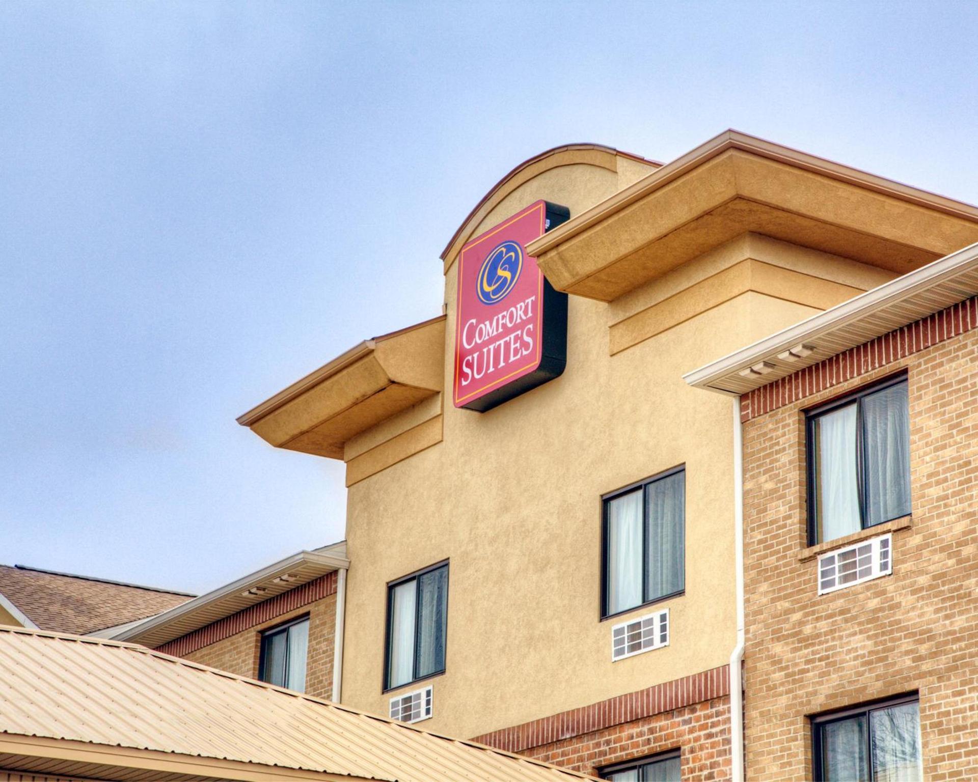 Comfort Suites Plymouth near US-30 photo 6