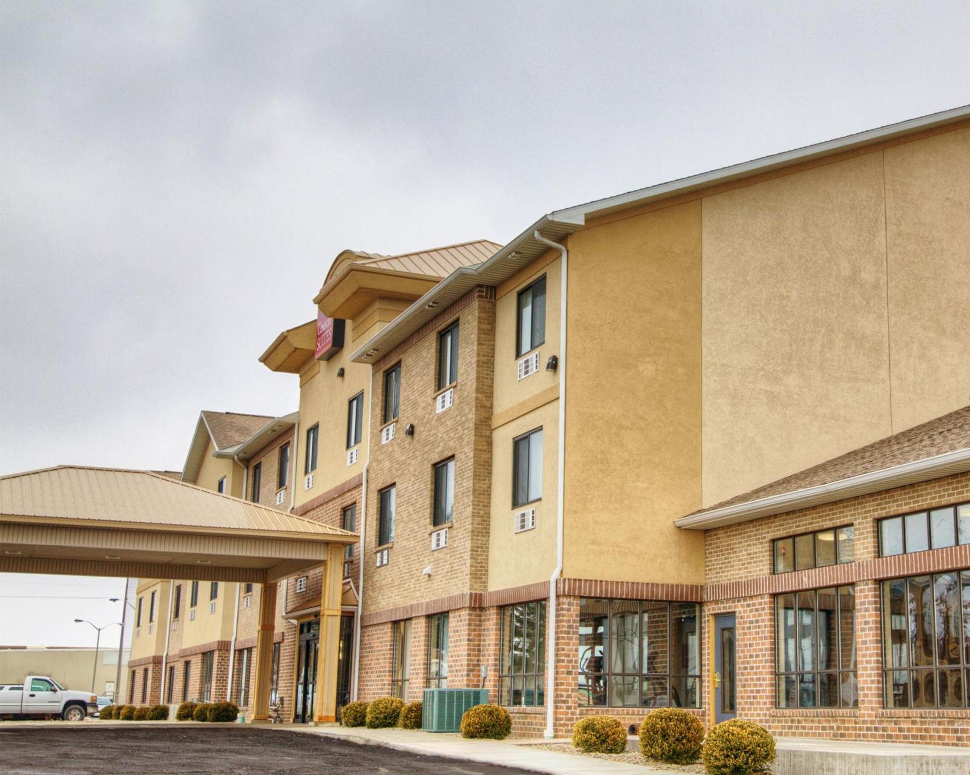 Comfort Suites Plymouth near US-30 photo 13