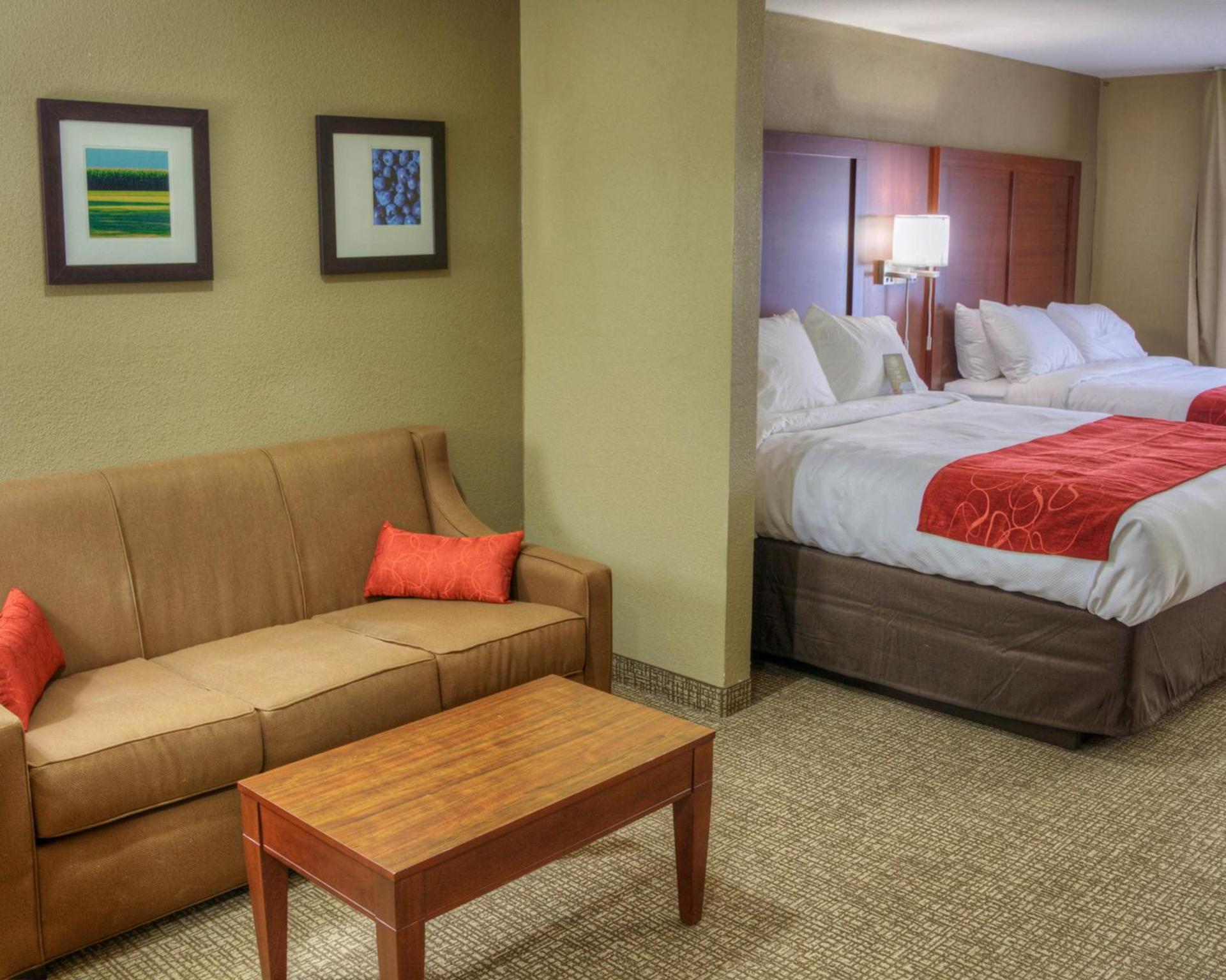 Comfort Suites Plymouth near US-30 photo 16