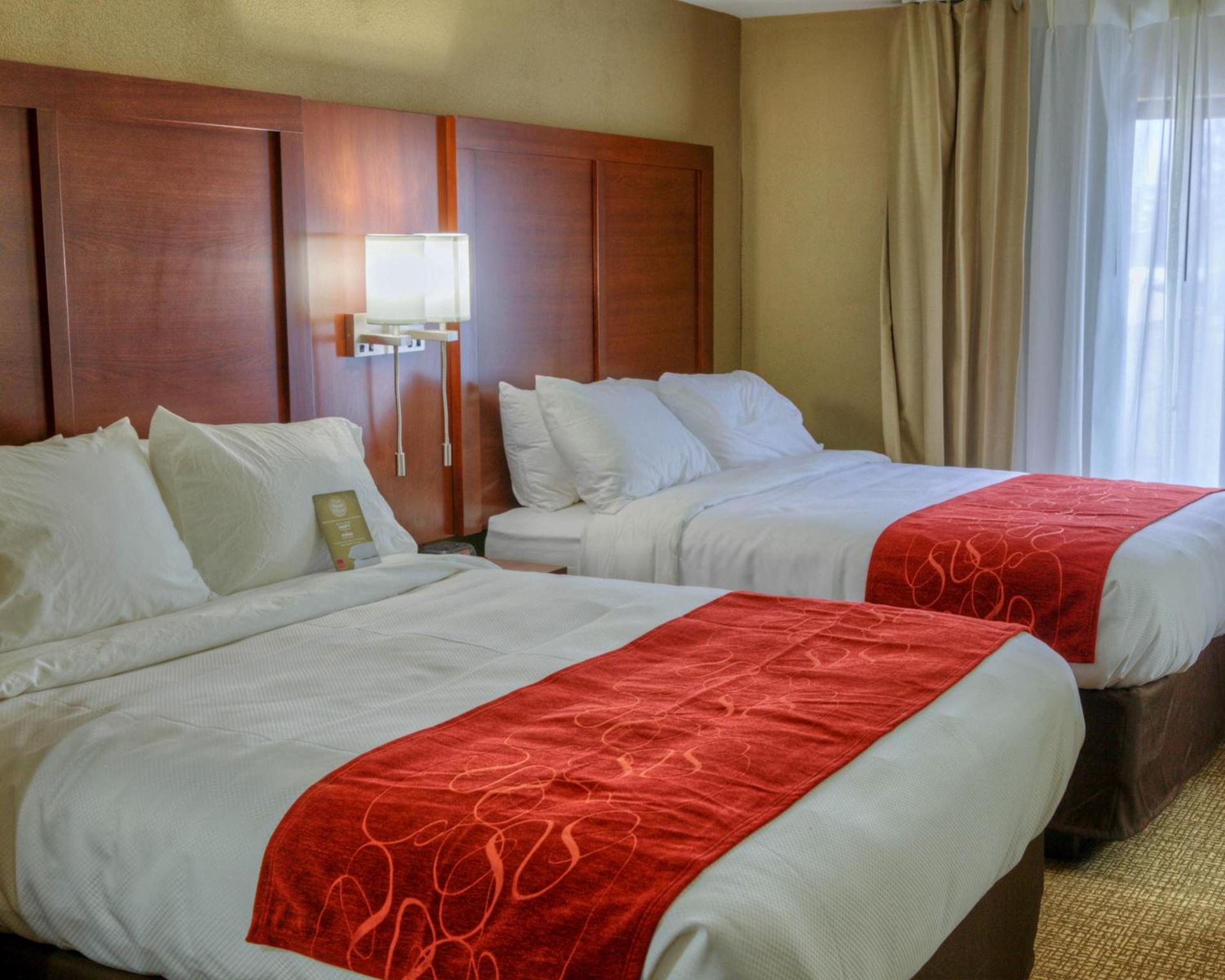 Comfort Suites Plymouth near US-30 photo 9