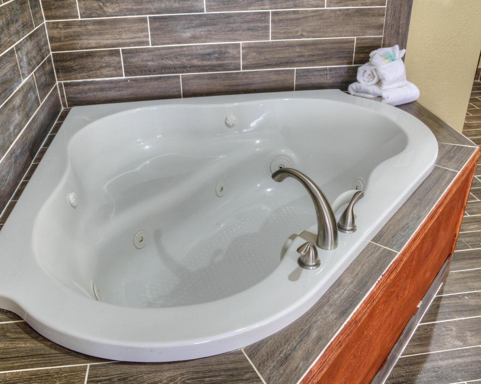 Comfort Suites Plymouth near US-30 photo 8
