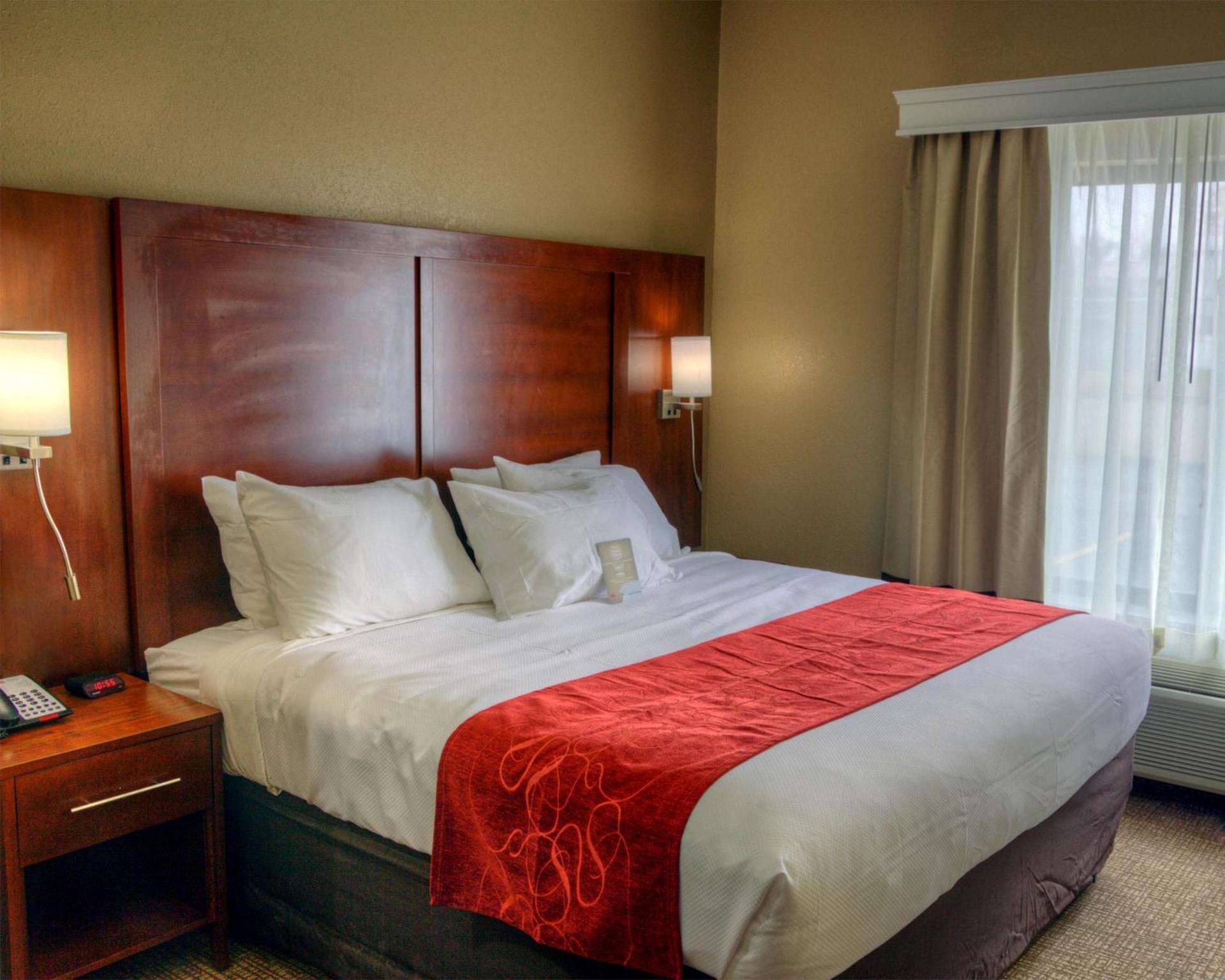 Comfort Suites Plymouth near US-30 photo 7