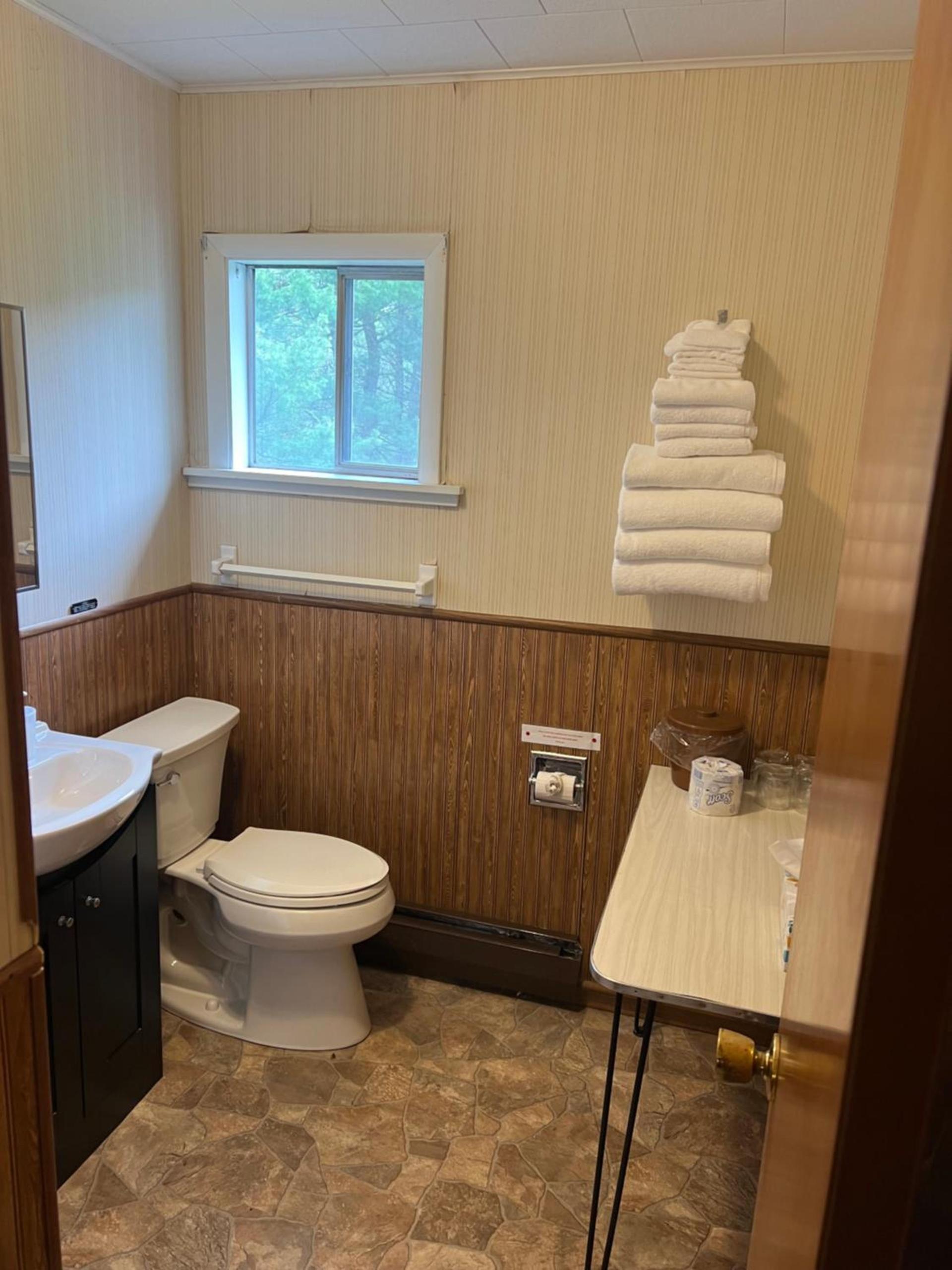 Colton Point Motel photo 17