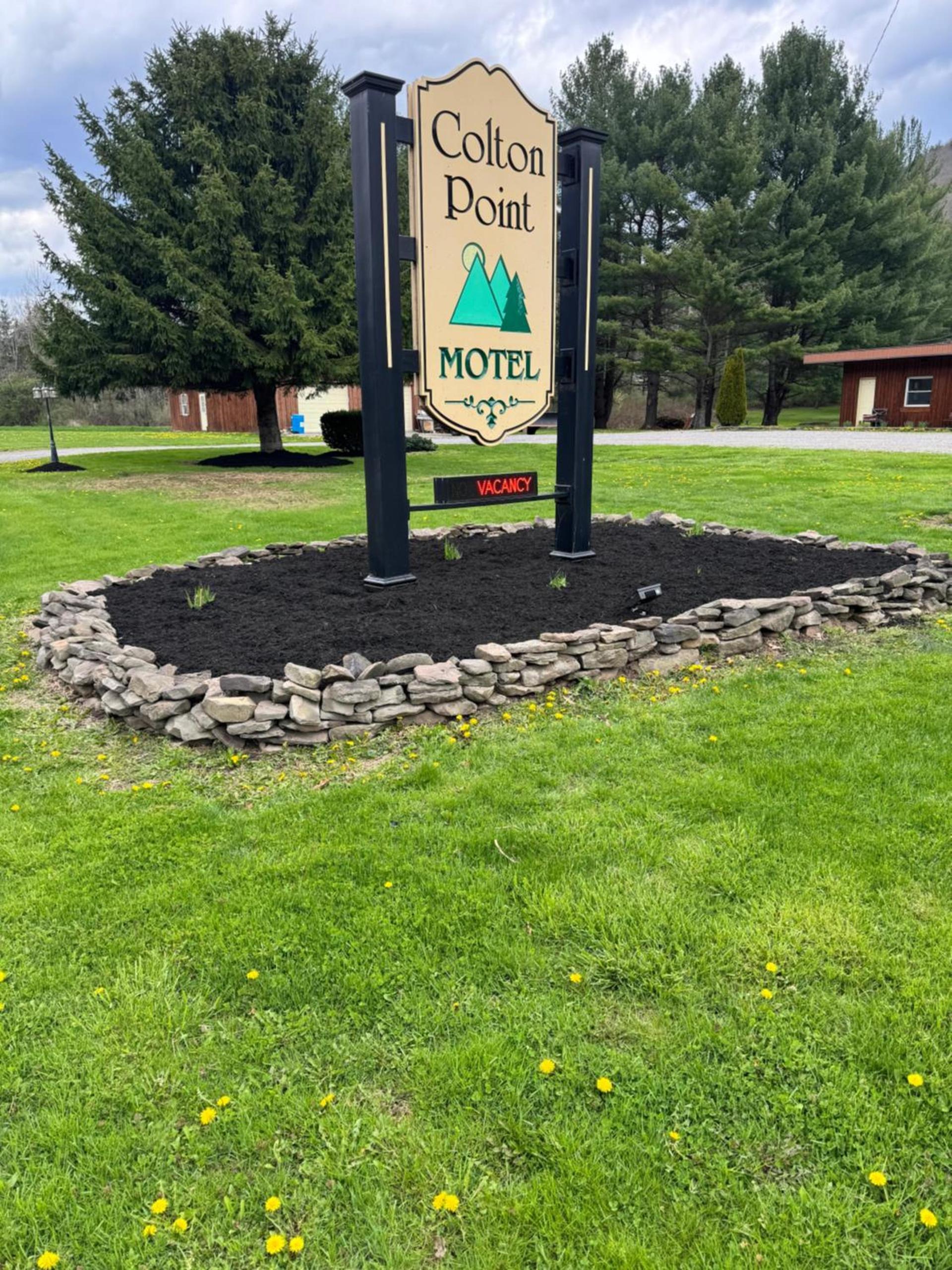 Colton Point Motel photo 9