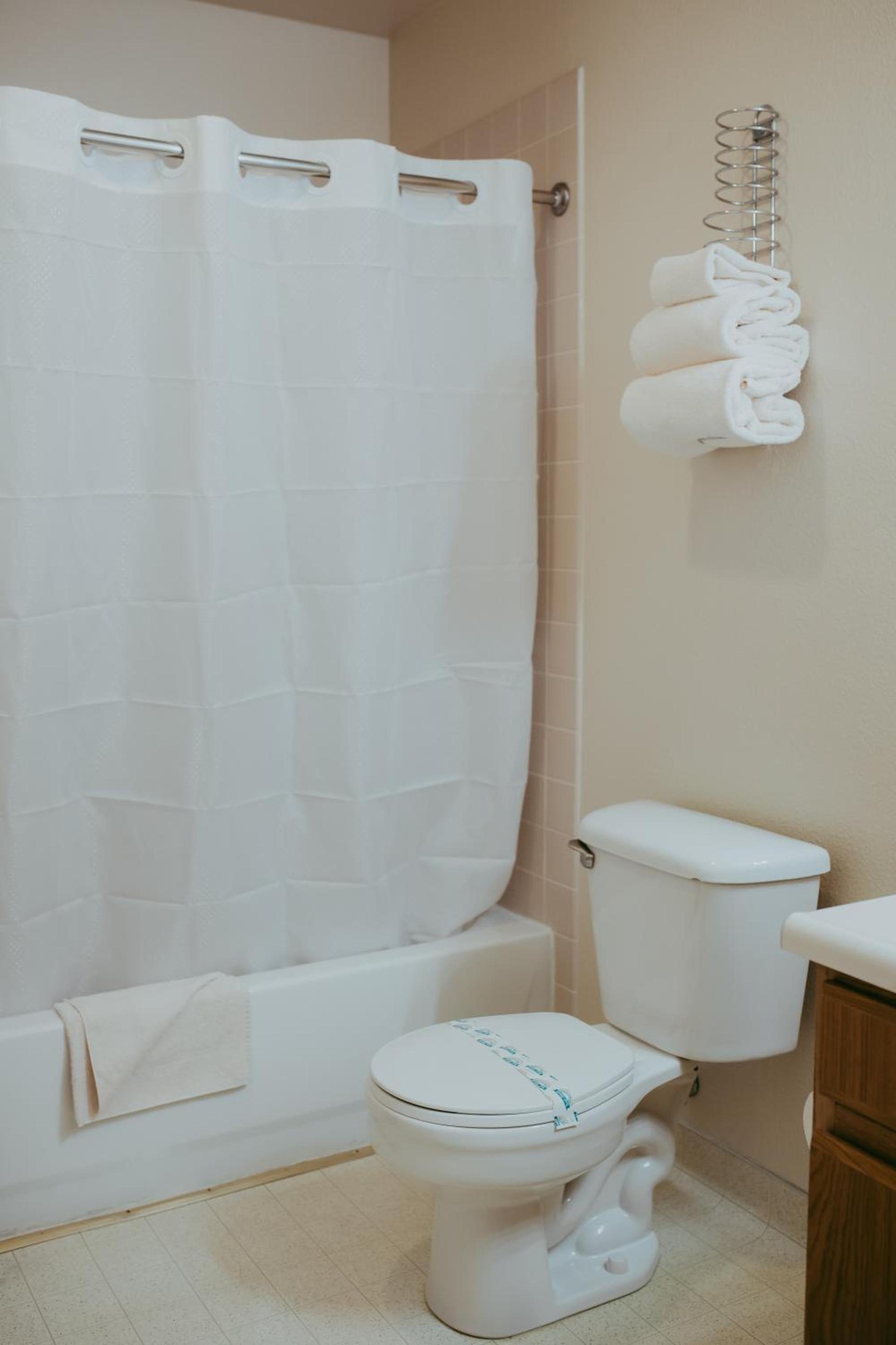 Carson City Plaza Hotel photo 35