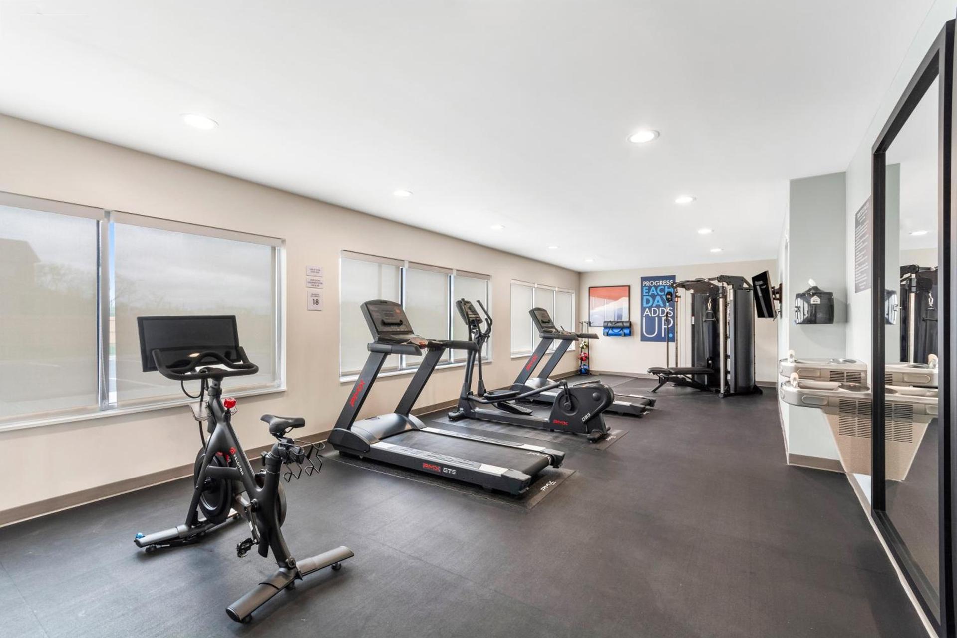 Everhome Suites Lexington - Horse Park photo 44