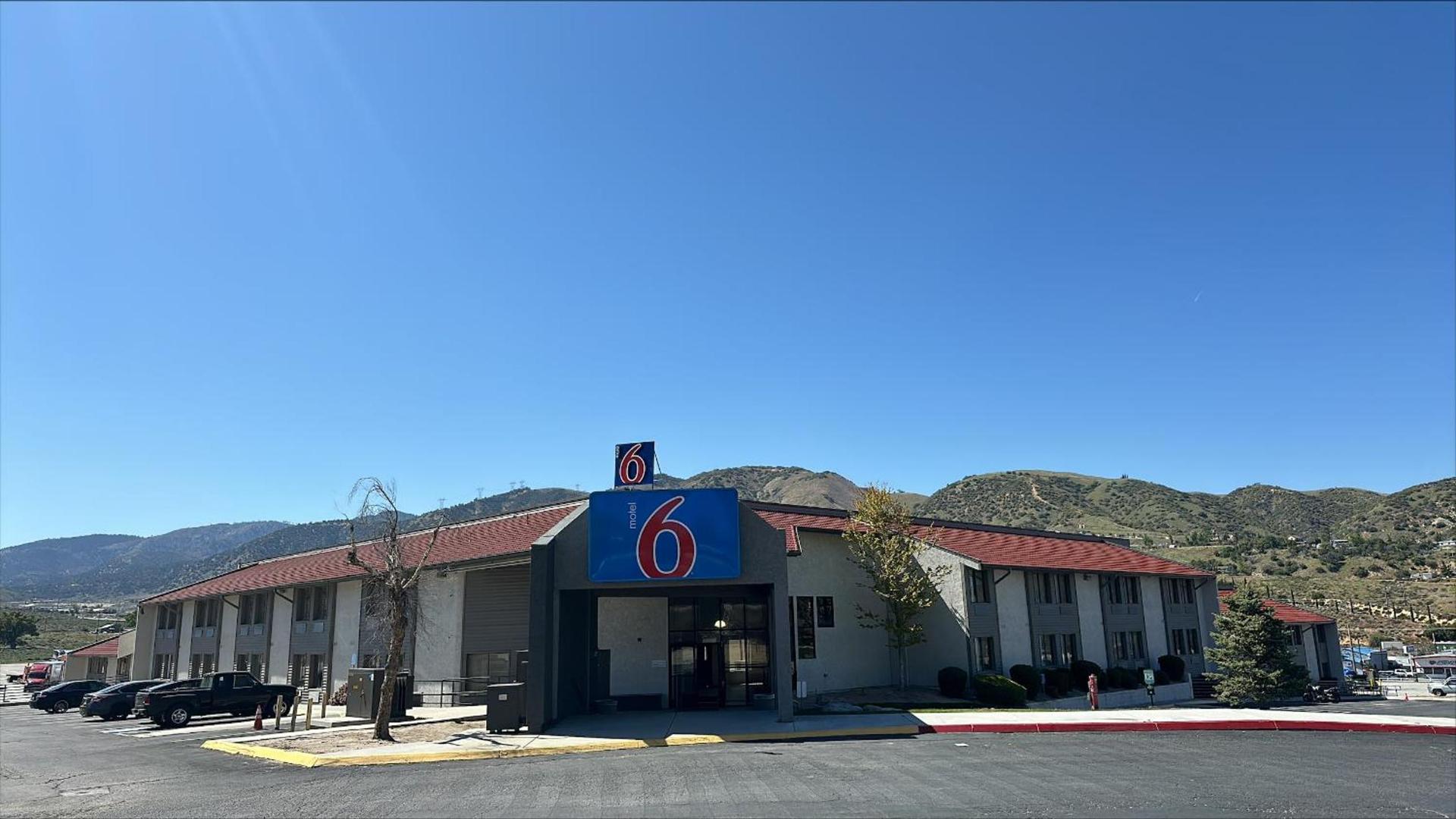 Motel 6-Lebec, CA photo 1