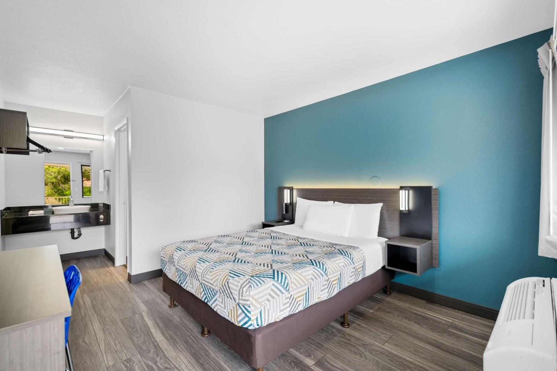 Motel 6-Monterey, CA photo 11