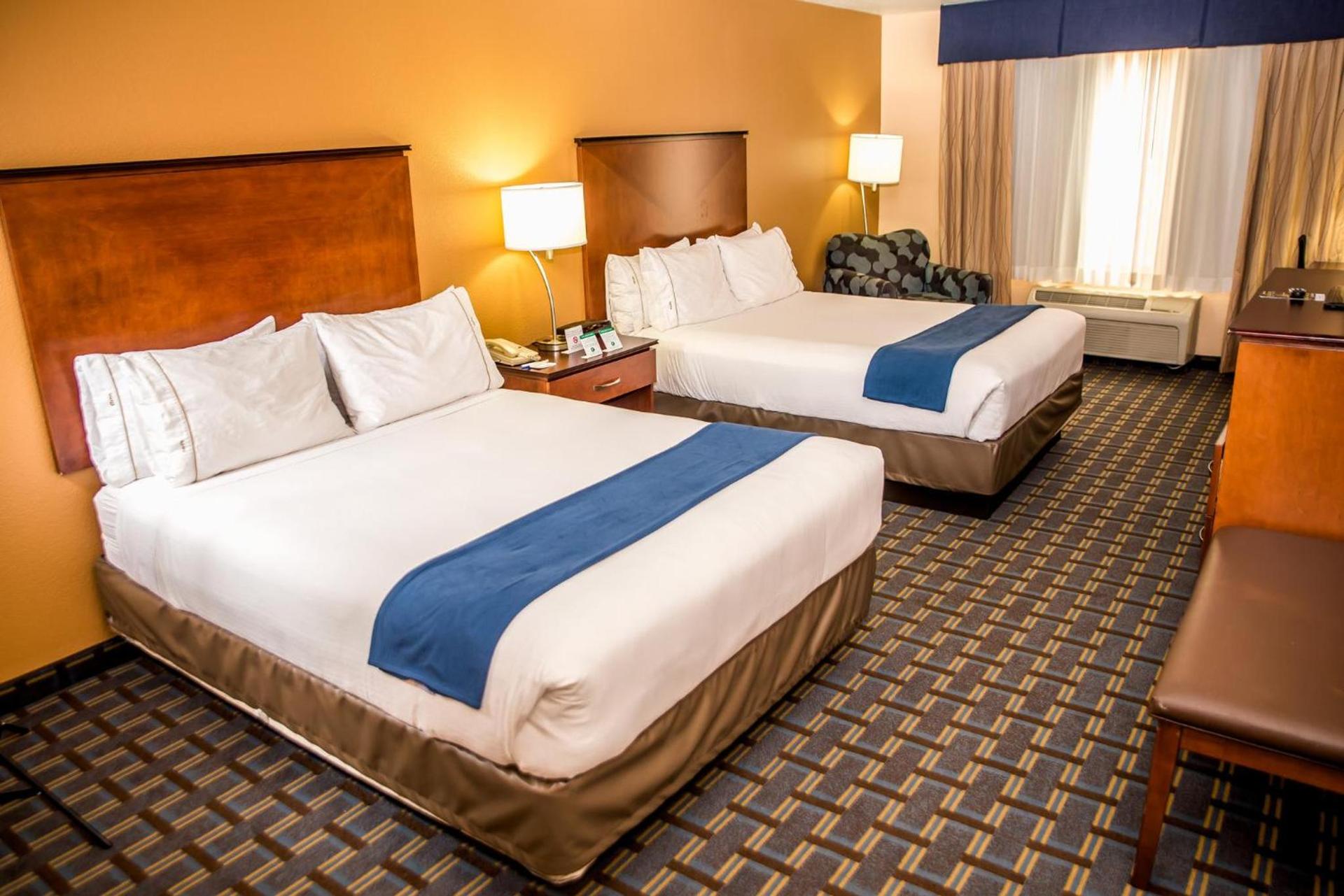 Holiday Inn Express Hotel & Suites Cocoa Beach by IHG photo 9