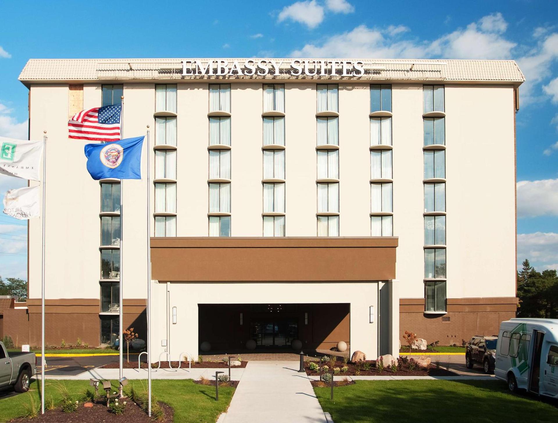 Embassy Suites by Hilton Minneapolis Bloomington Edina photo 4