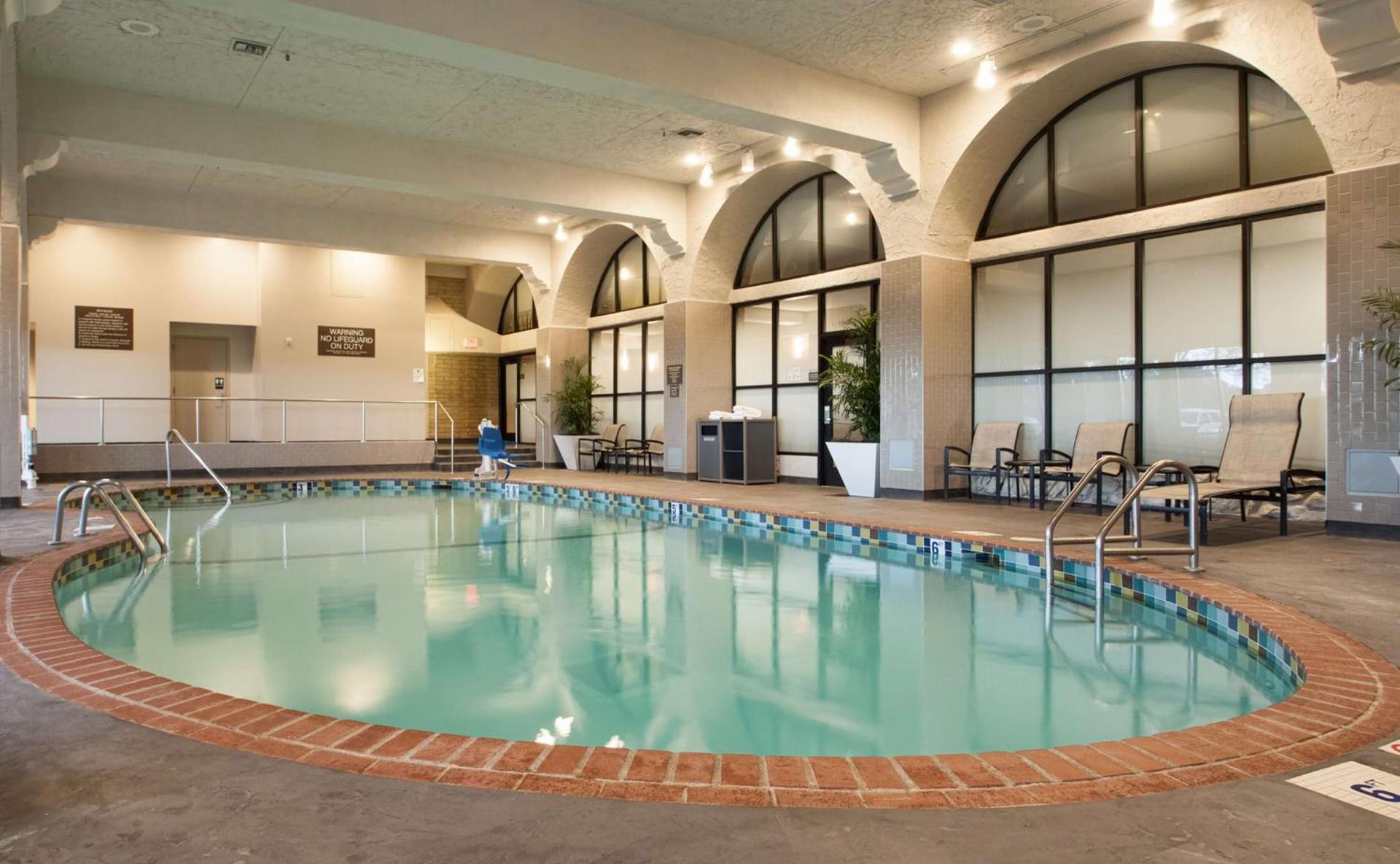 Embassy Suites by Hilton Minneapolis Bloomington Edina photo 12