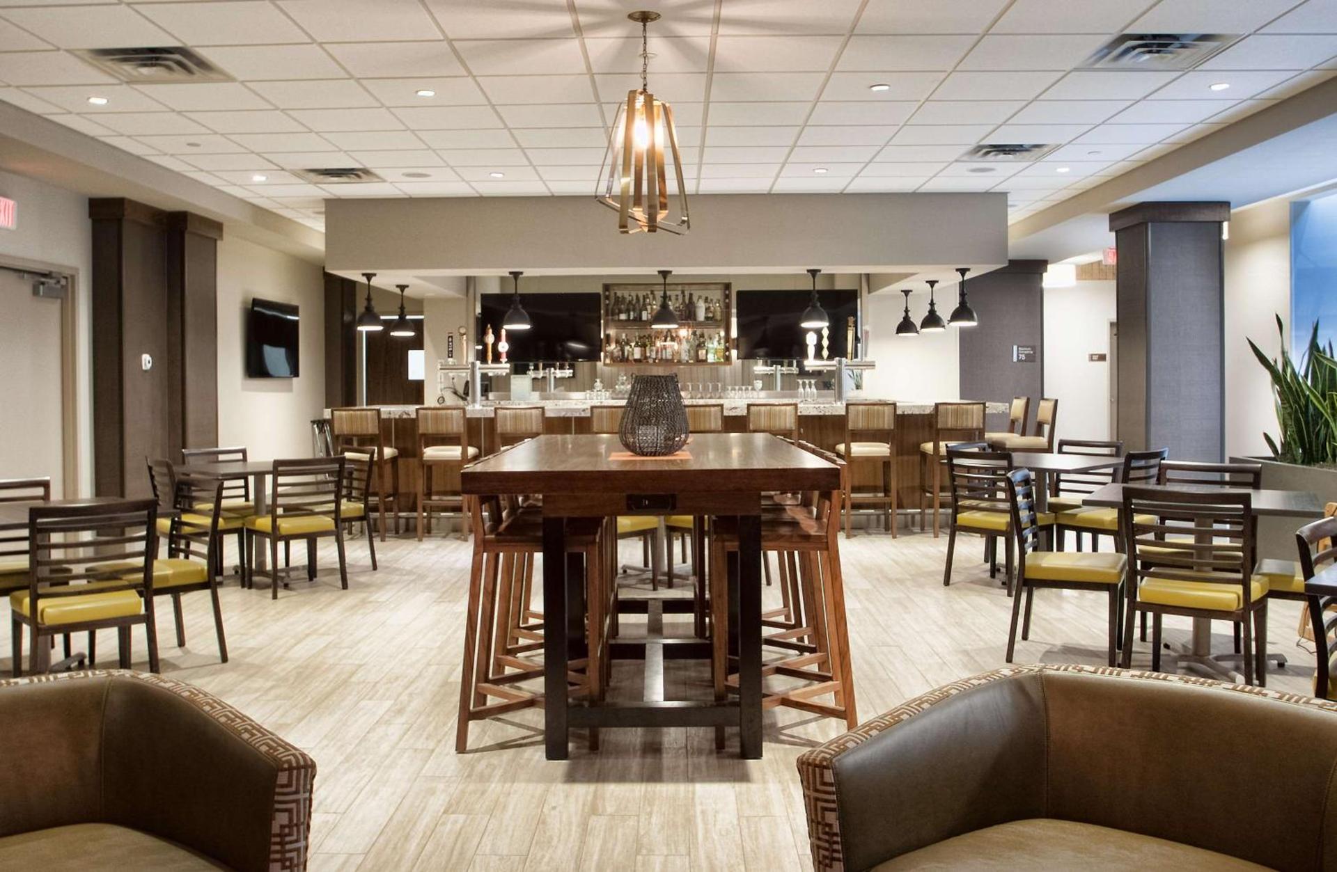 Embassy Suites by Hilton Minneapolis Bloomington Edina photo 19